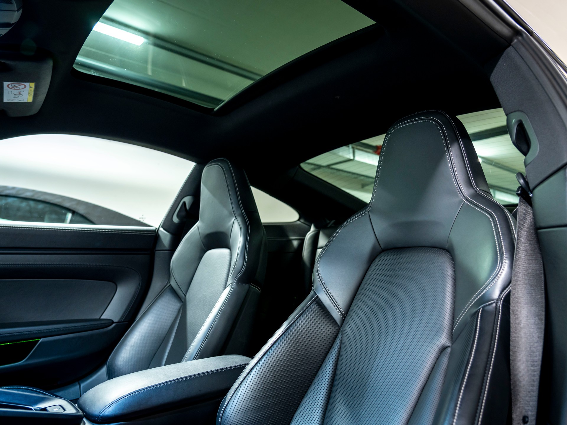 PORSCHE 911 Carrera 4 GTS PDK-image-13