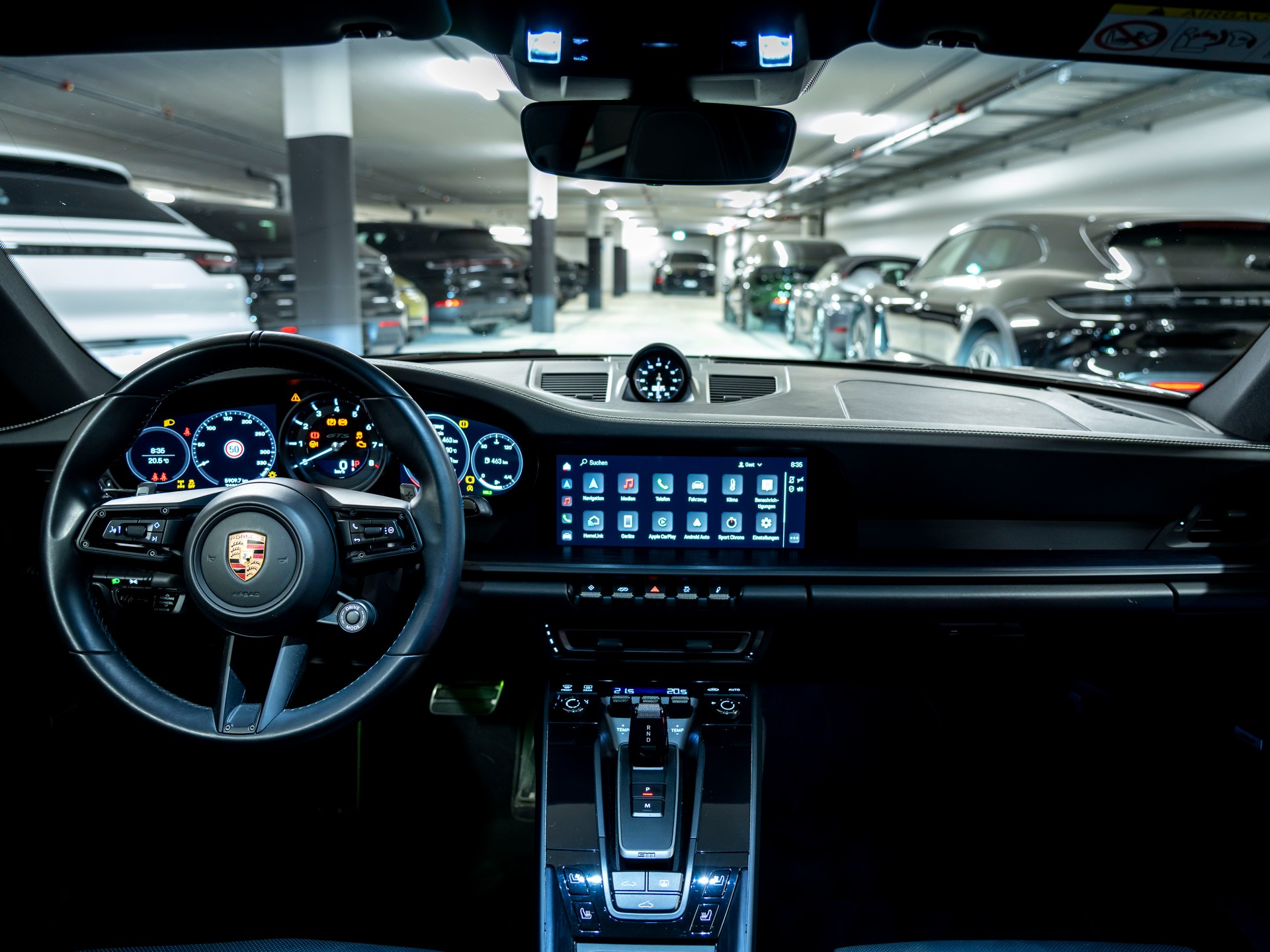 PORSCHE 911 Carrera 4 GTS PDK-image-16