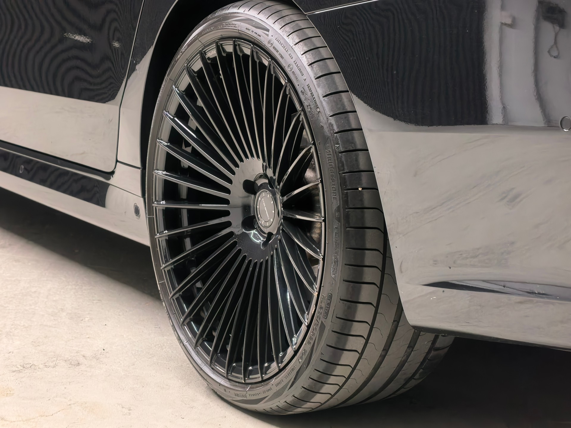 BMW 740d xDrive 48V Steptronic-image-6