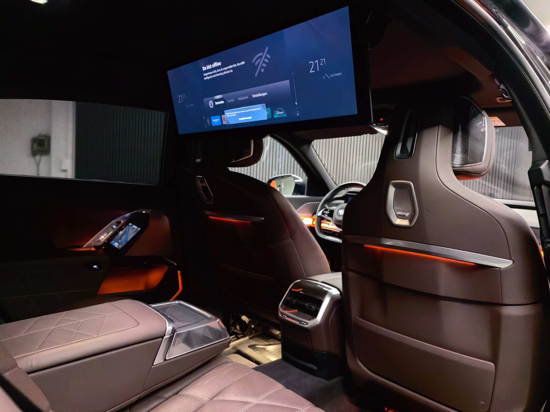 BMW 740d xDrive 48V Steptronic-image-14