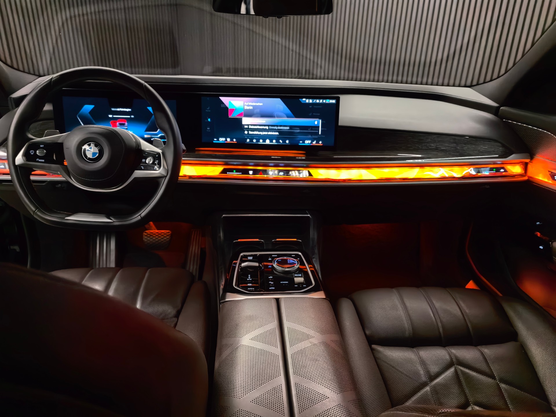 BMW 740d xDrive 48V Steptronic-image-10