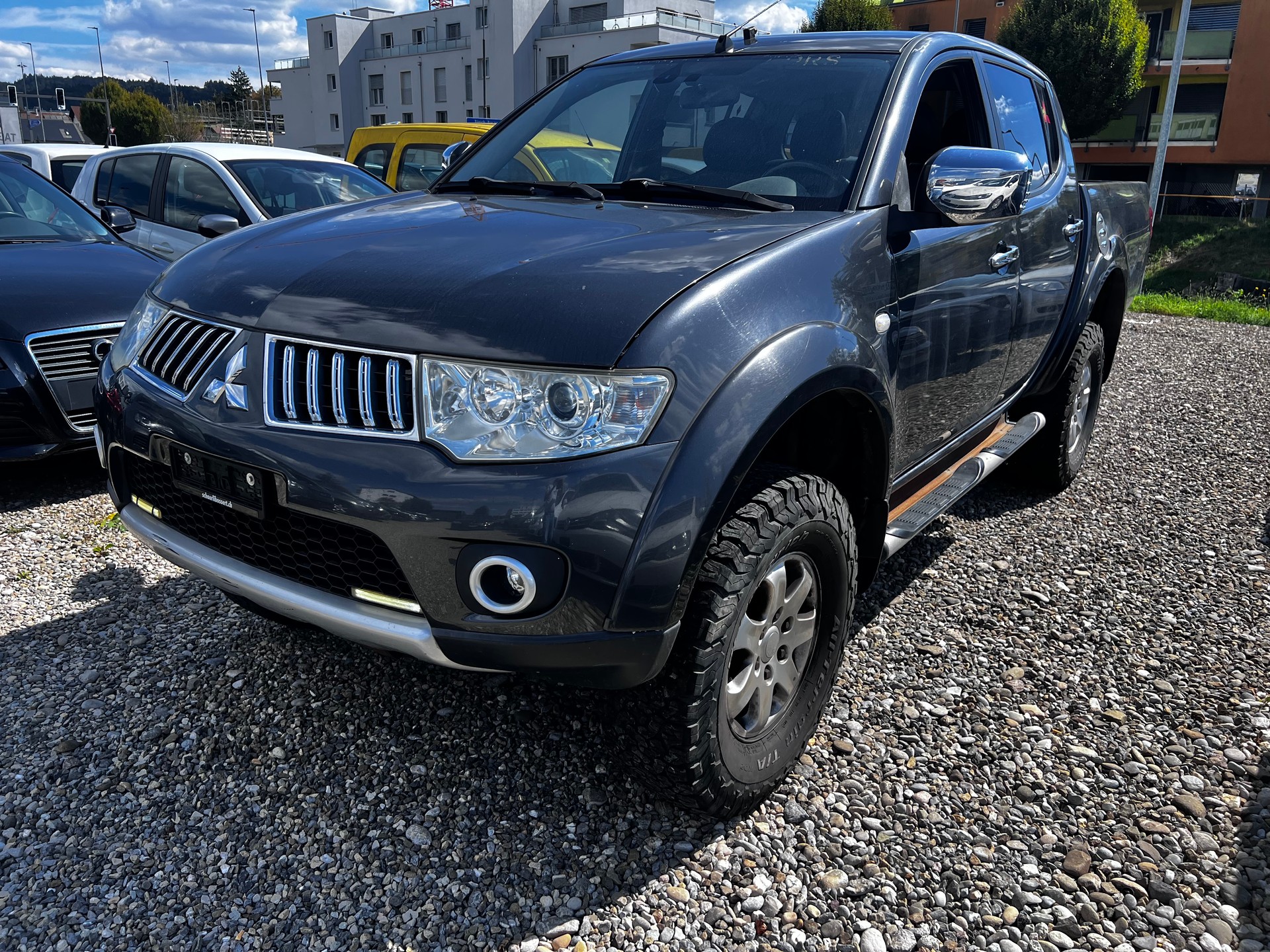 MITSUBISHI L 200 2.5 DID HP Intense Double Cab A-image-2