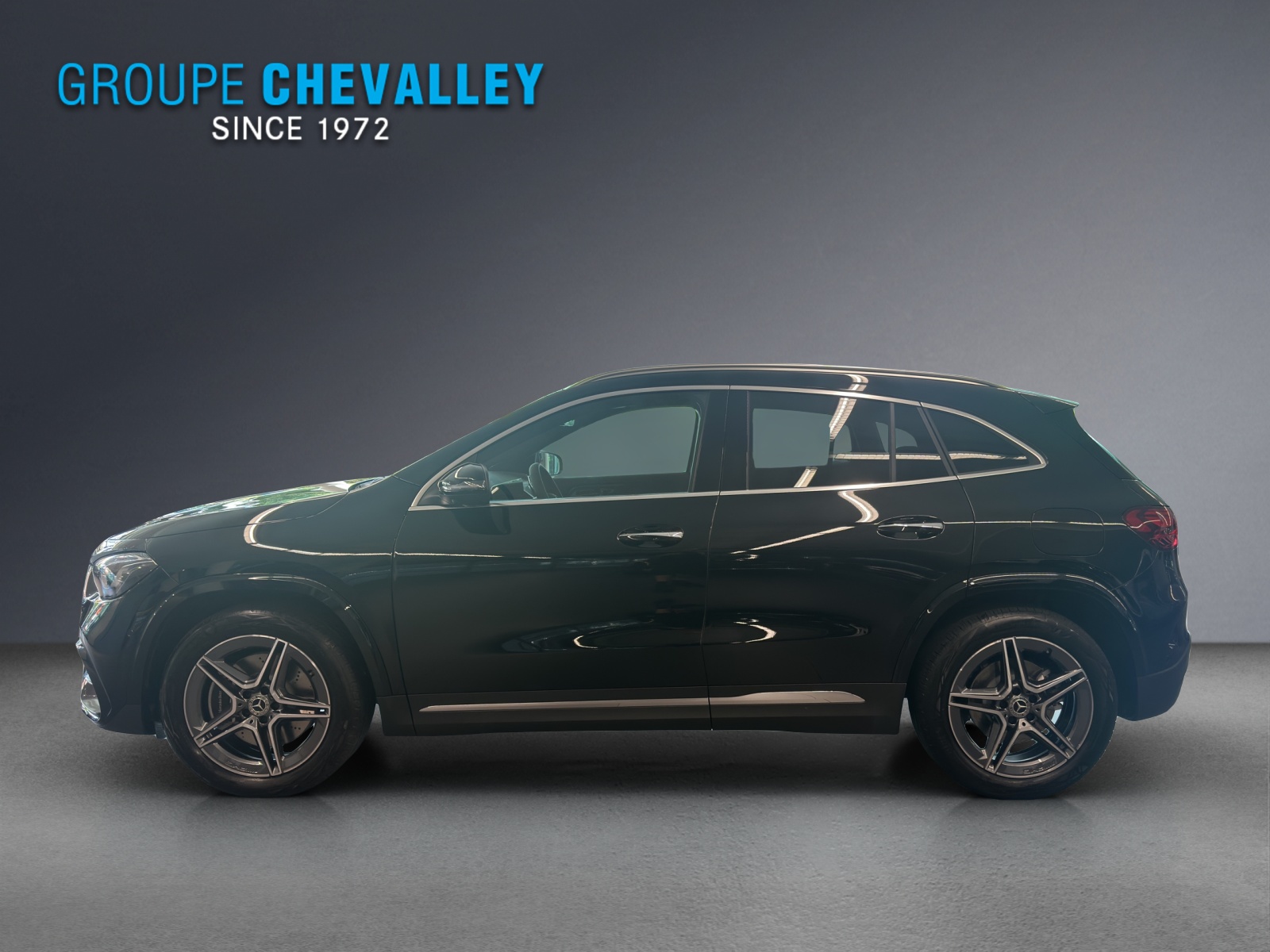MERCEDES-BENZ GLA 220 4MATIC-image-1