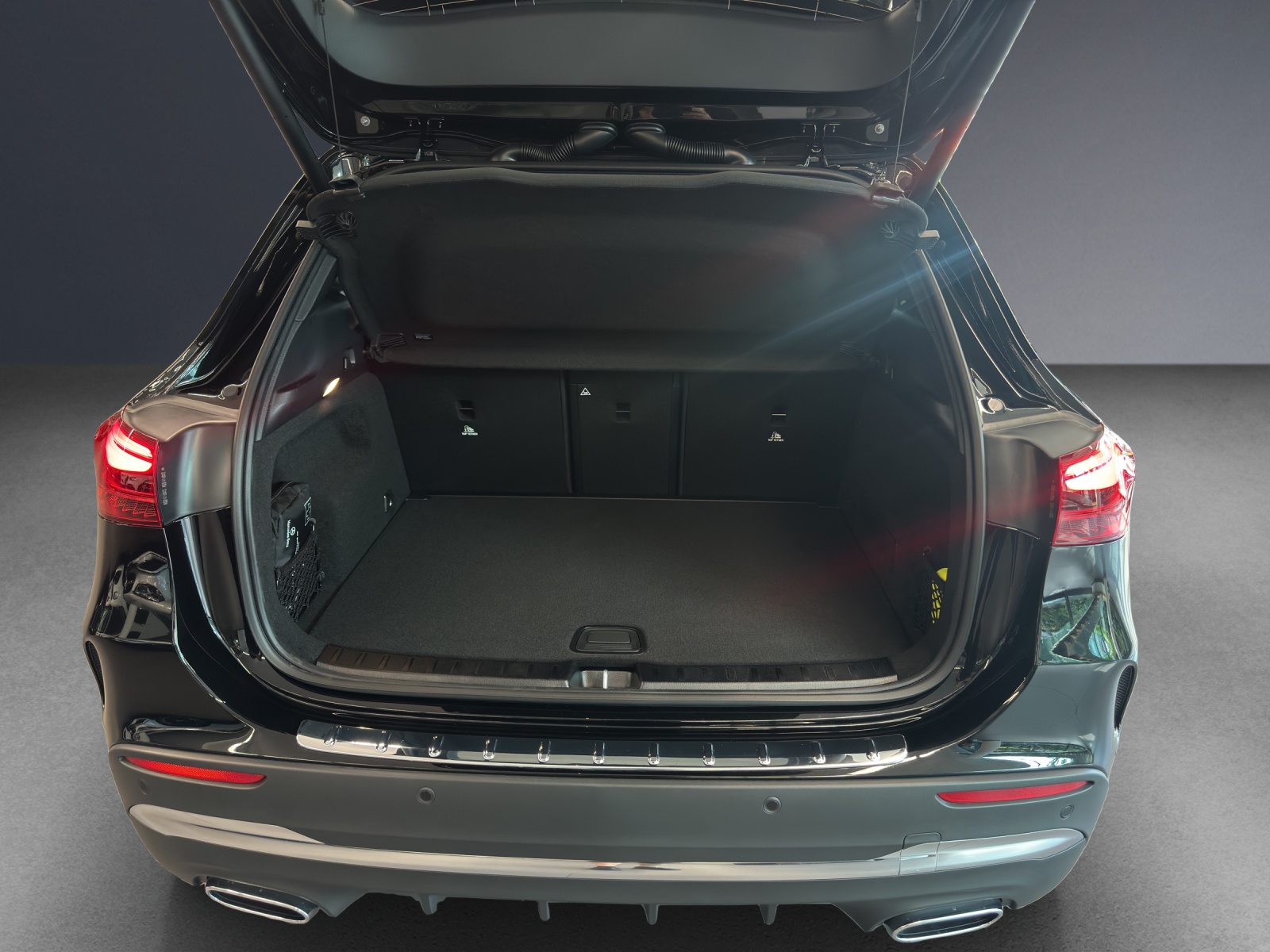 MERCEDES-BENZ GLA 220 4MATIC-image-13