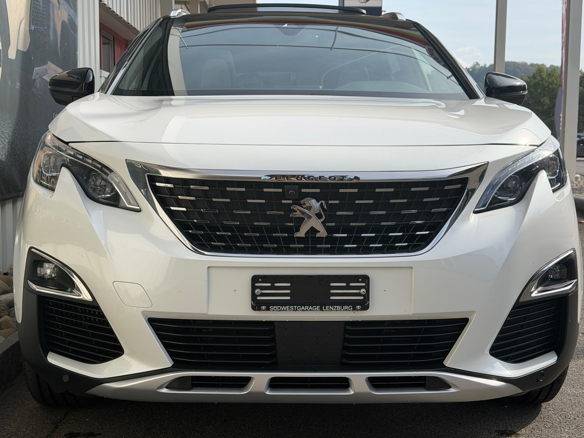 PEUGEOT 3008 300e Hybrid4 GT EAT8-image-3