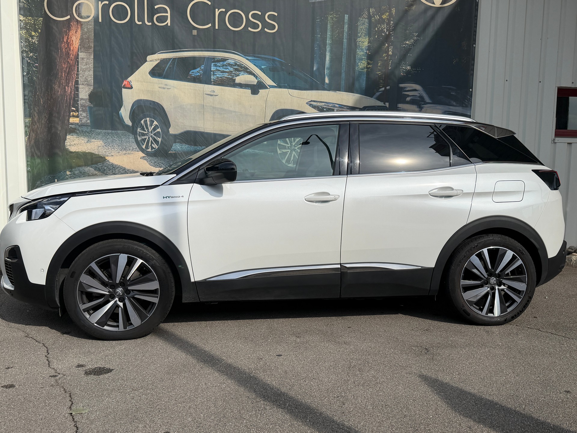 PEUGEOT 3008 300e Hybrid4 GT EAT8-image-1