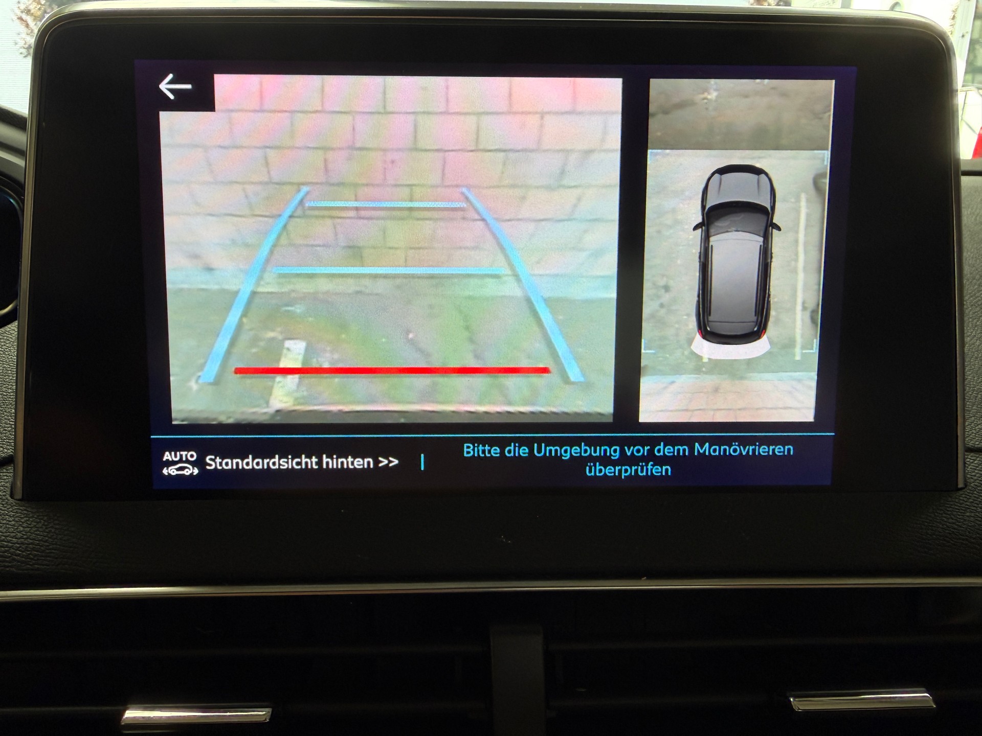 PEUGEOT 3008 300e Hybrid4 GT EAT8-image-18