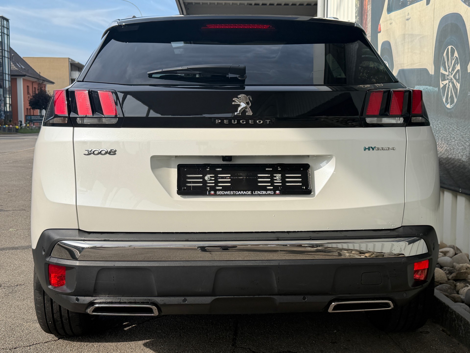 PEUGEOT 3008 300e Hybrid4 GT EAT8-image-5