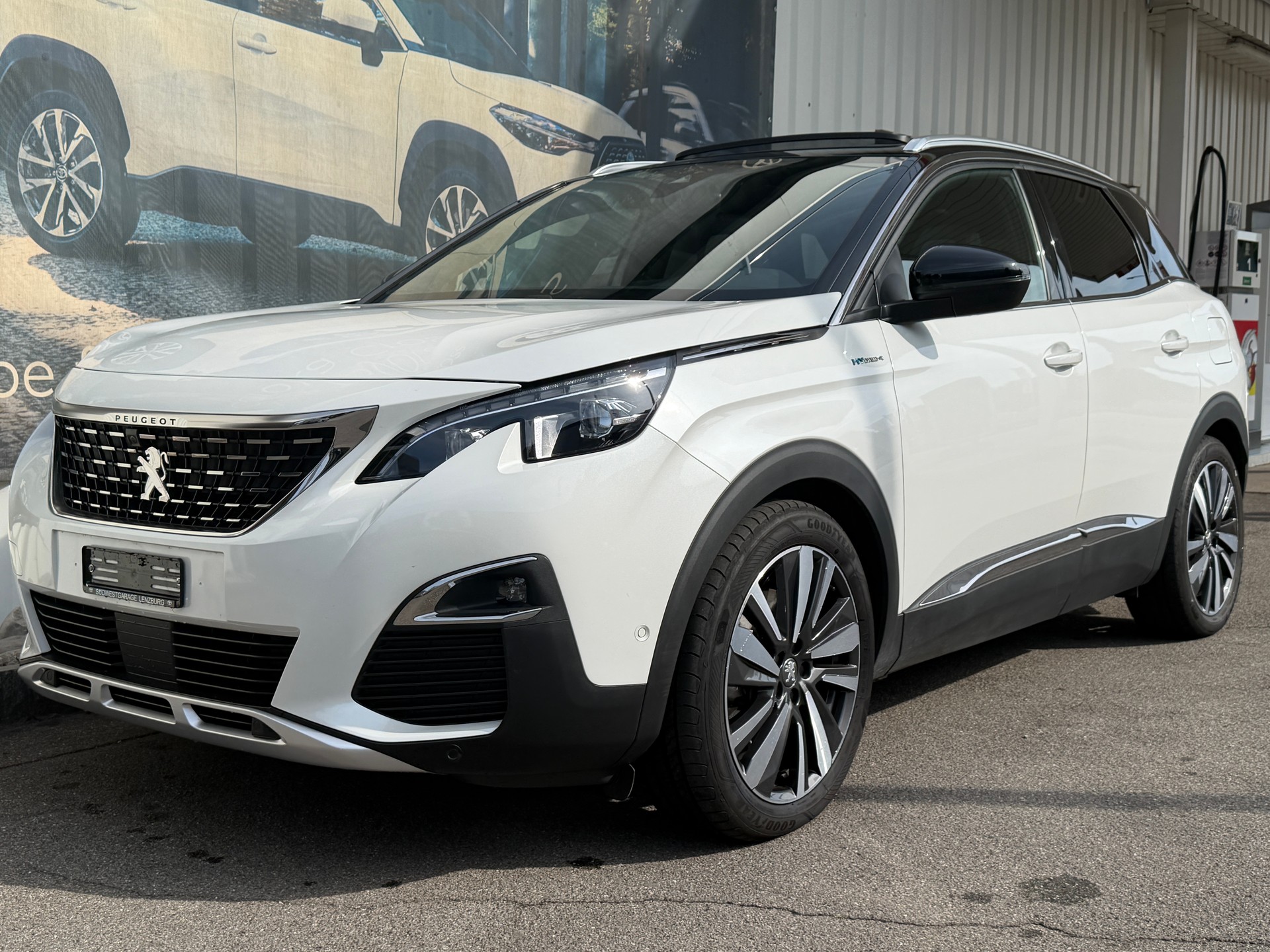 PEUGEOT 3008 300e Hybrid4 GT EAT8-image-2