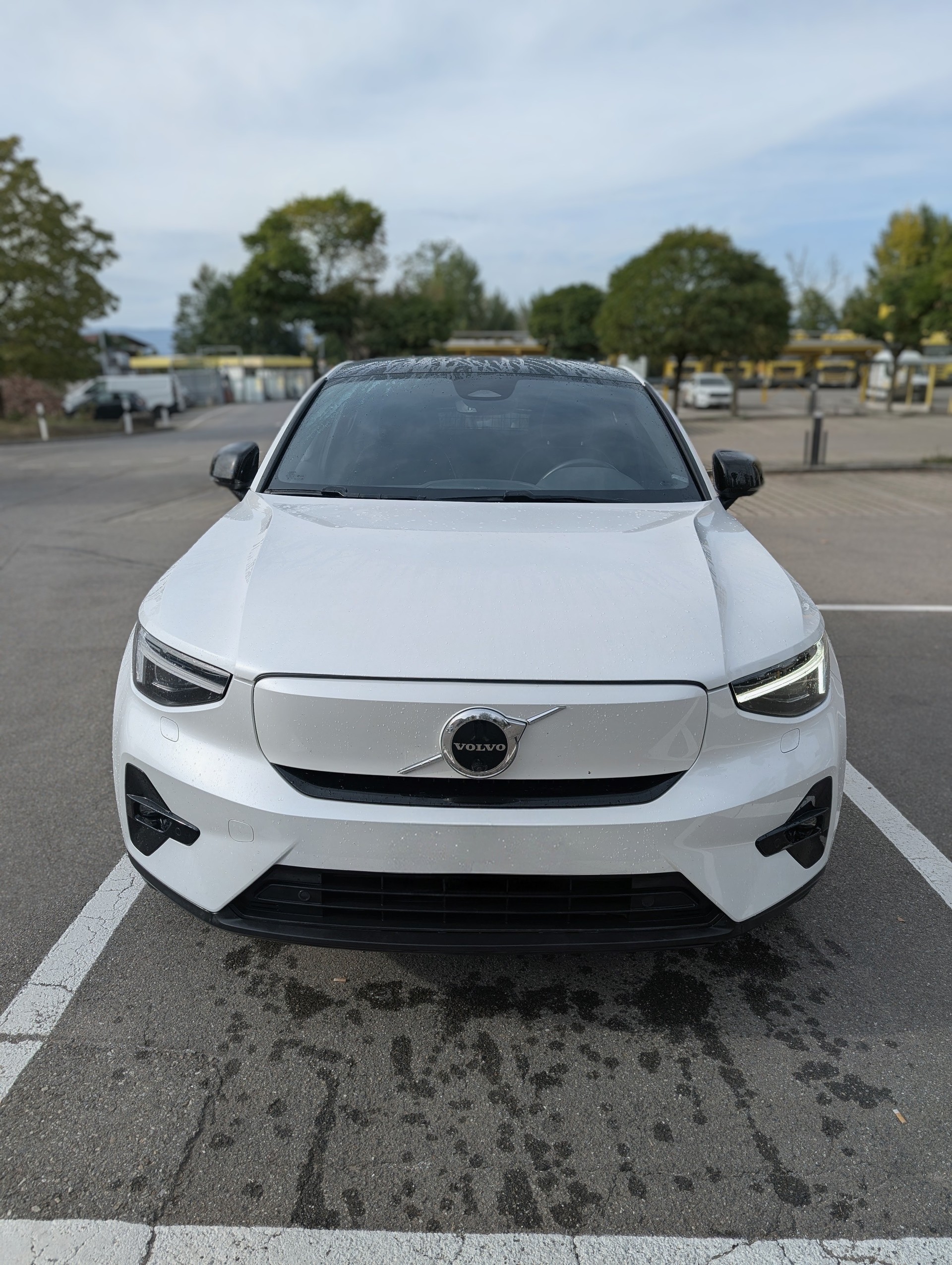 VOLVO P8 Twin Recharge Ultimate AWD-image-1