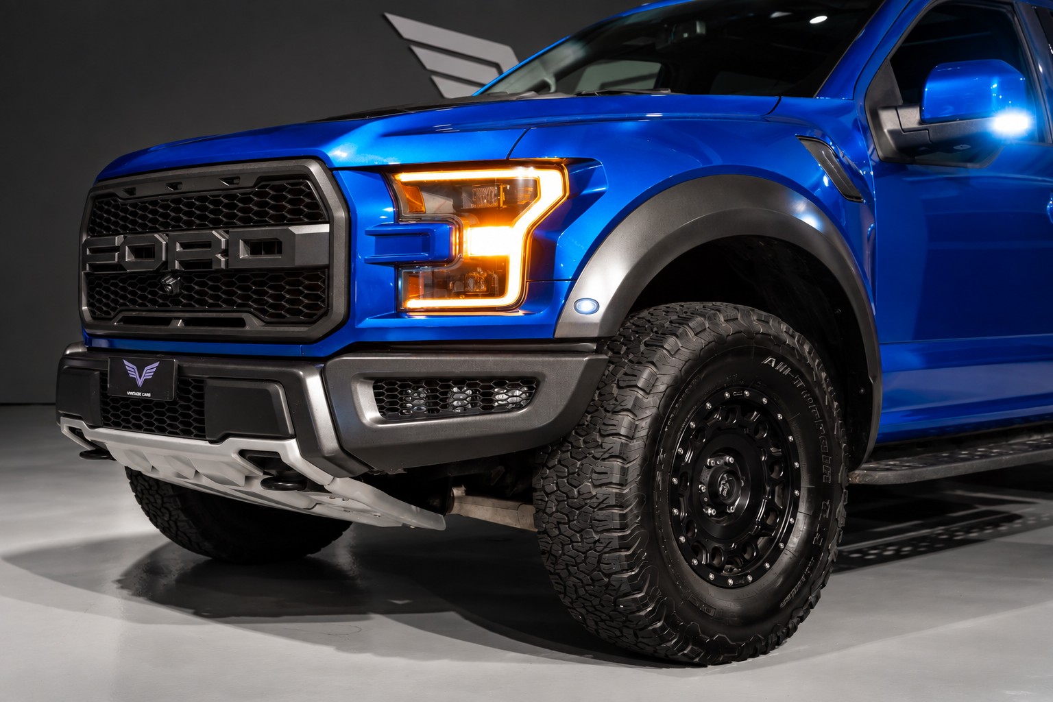 FORD F150 Raptor CrewCab-image-5