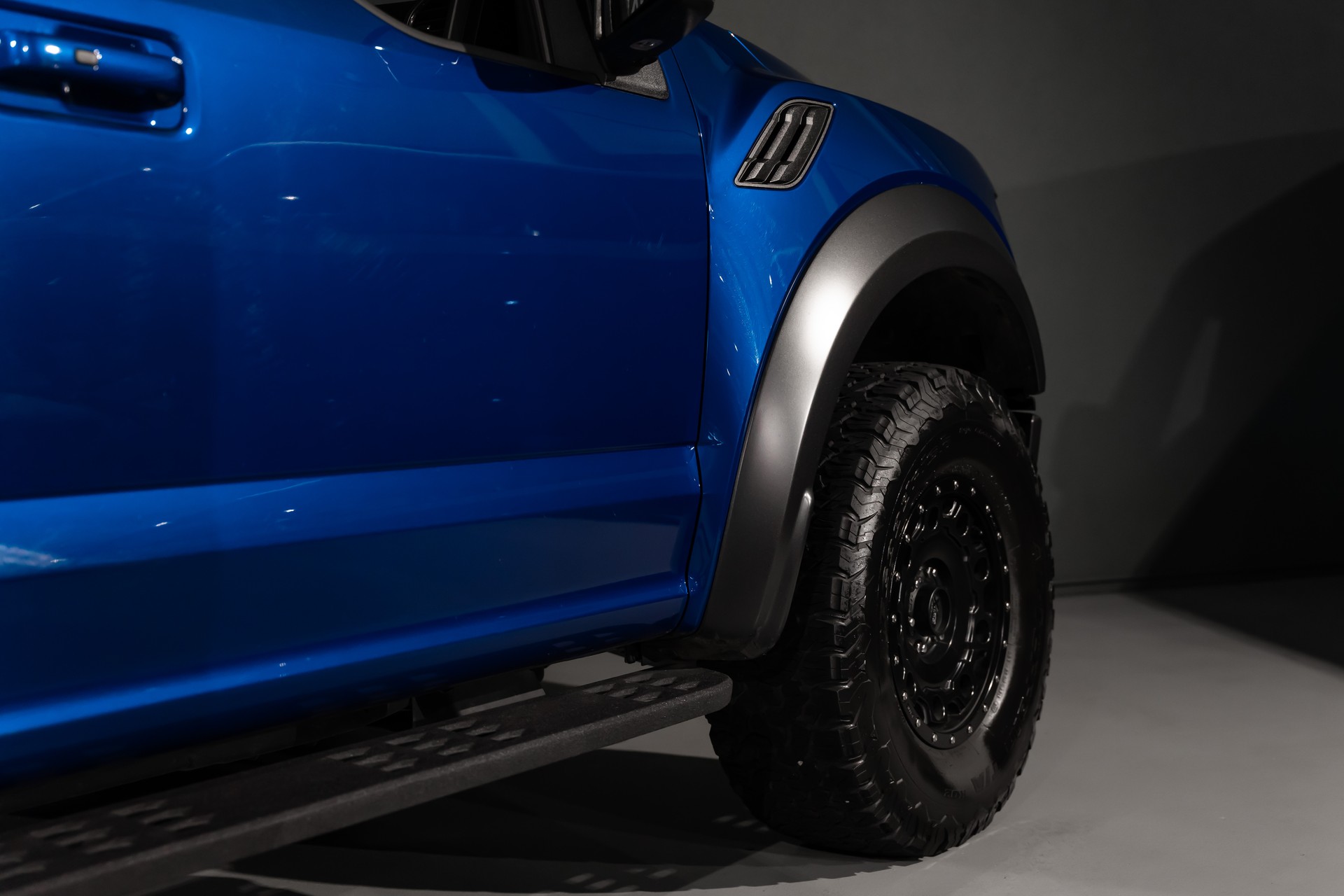 FORD F150 Raptor CrewCab-image-8