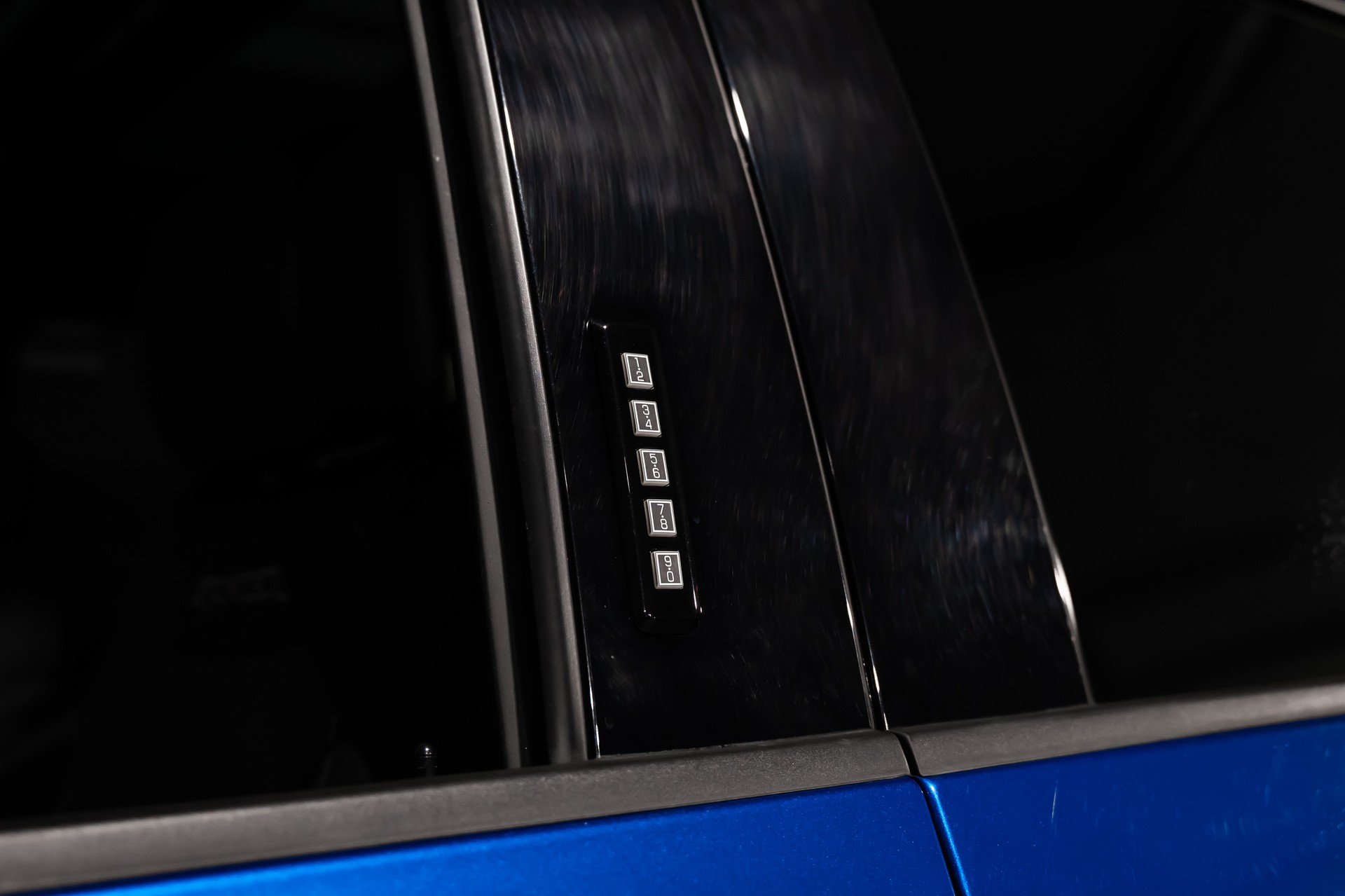 FORD F150 Raptor CrewCab-image-15