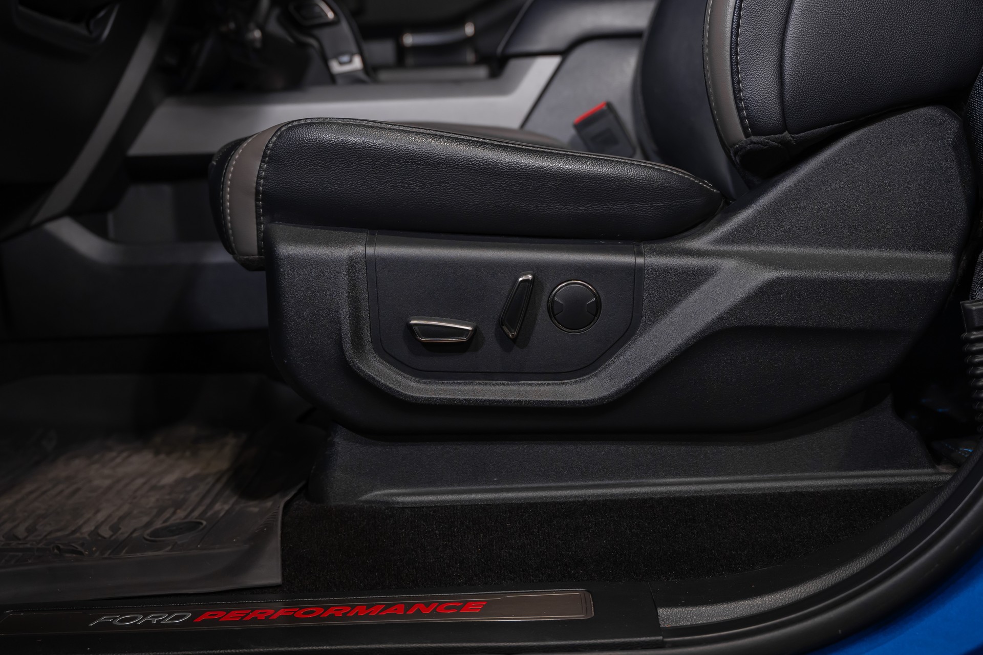 FORD F150 Raptor CrewCab-image-20