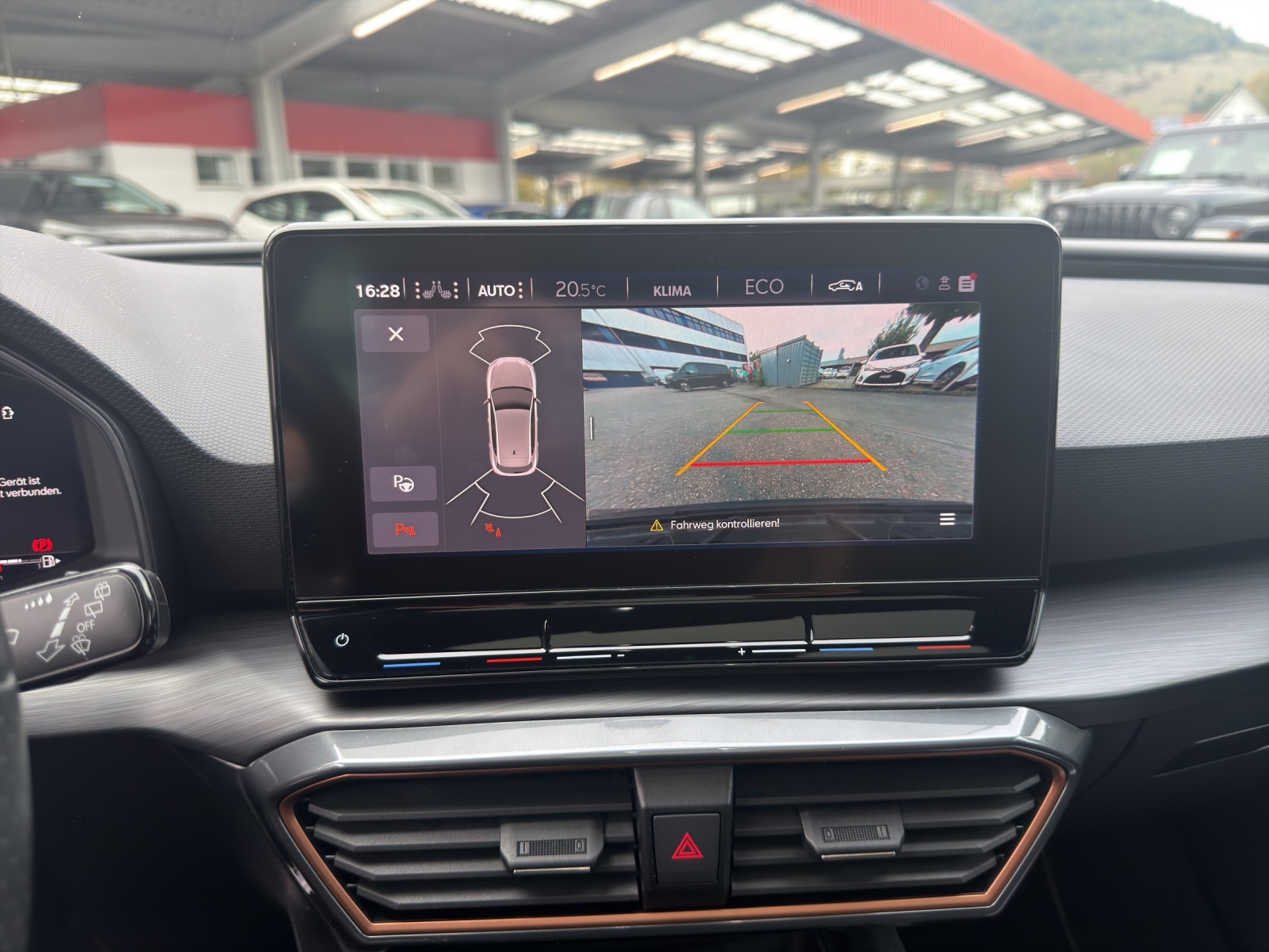 CUPRA LEON 1.4 e-HYBRID pHEV DSG-image-17