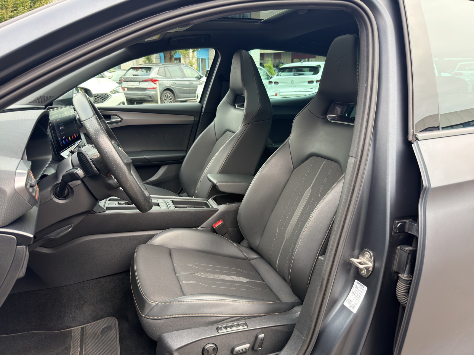 CUPRA LEON 1.4 e-HYBRID pHEV DSG-image-9