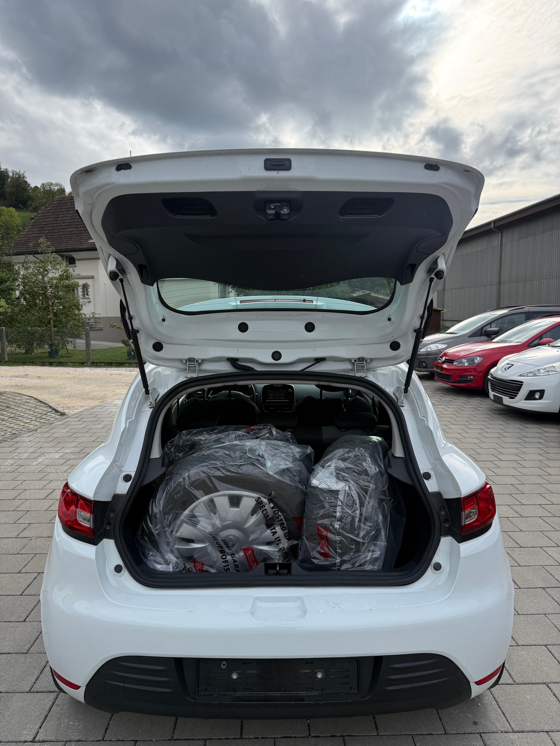 RENAULT Clio 0.9 12V Intens-image-8