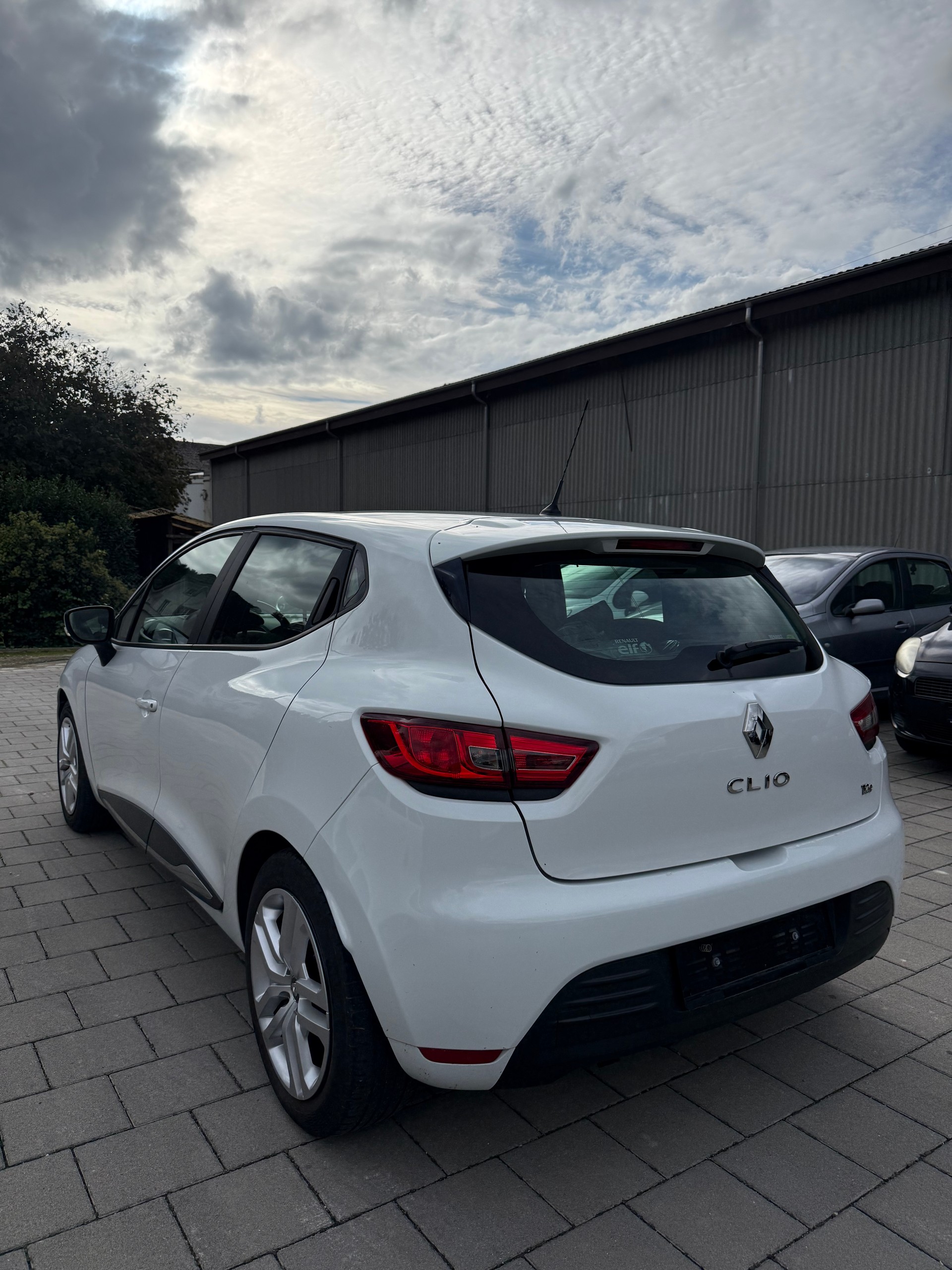 RENAULT Clio 0.9 12V Intens-image-7