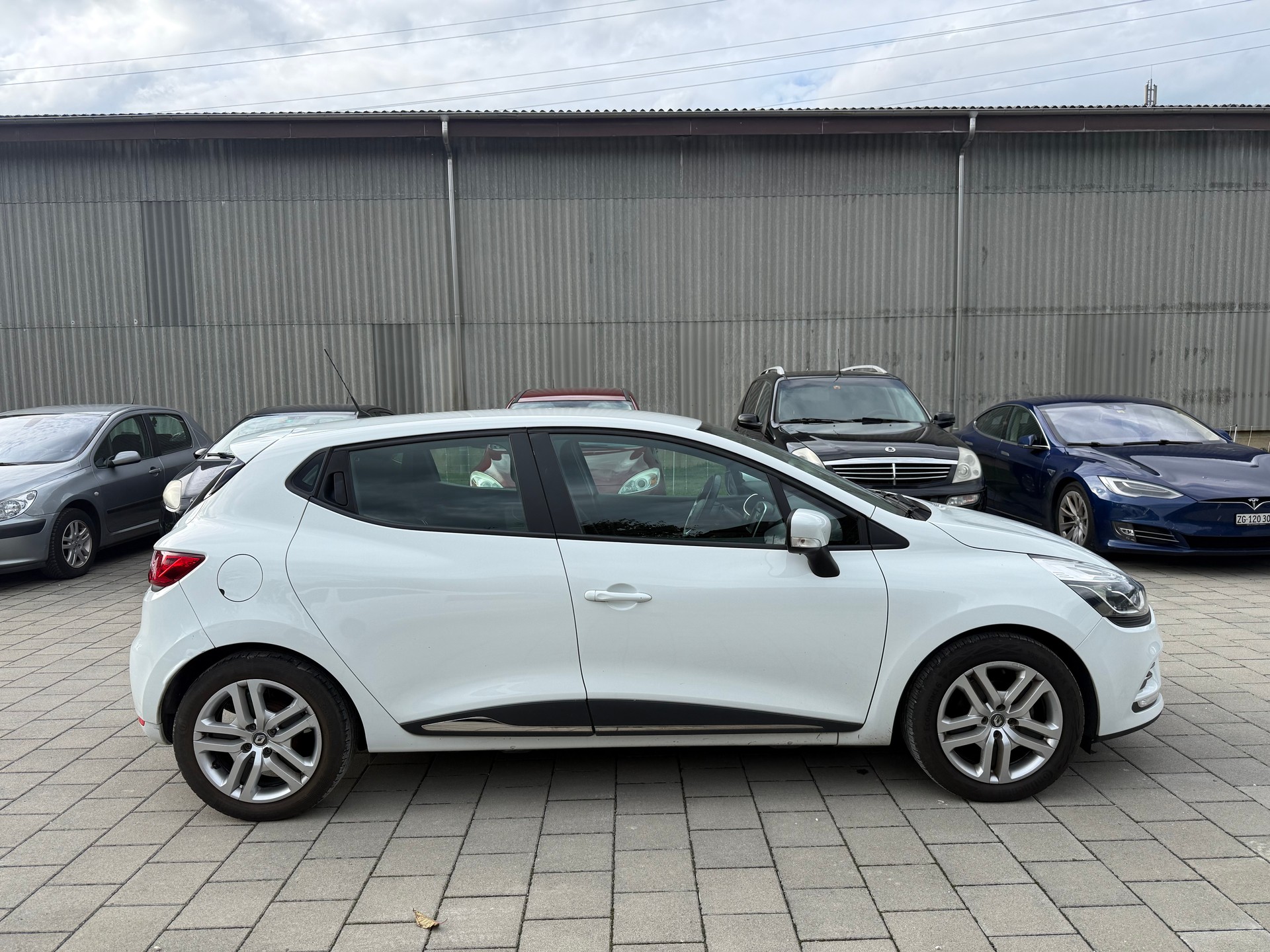RENAULT Clio 0.9 12V Intens-image-3