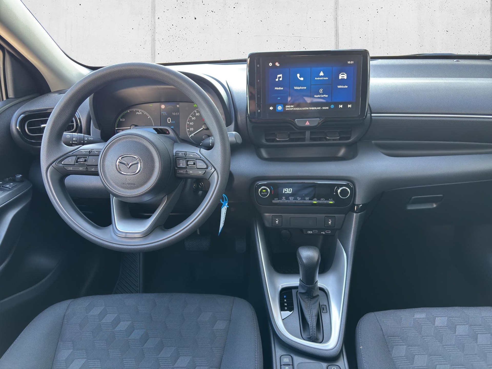 MAZDA 2 1.5 Hybrid Prime-Line-image-12
