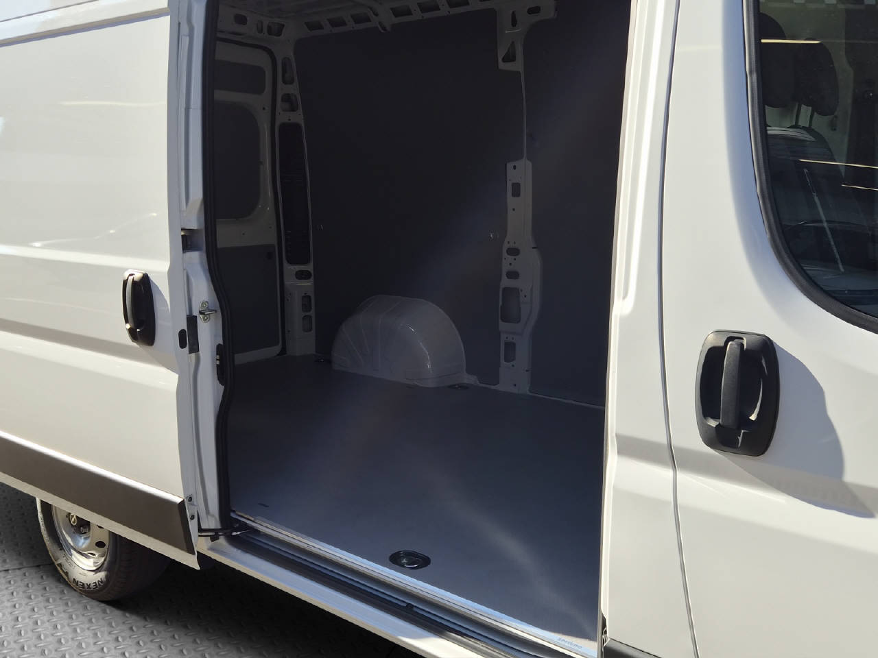 OPEL Movano Kaw. 3.3 t L2 H2 2.2 TD 140-image-13