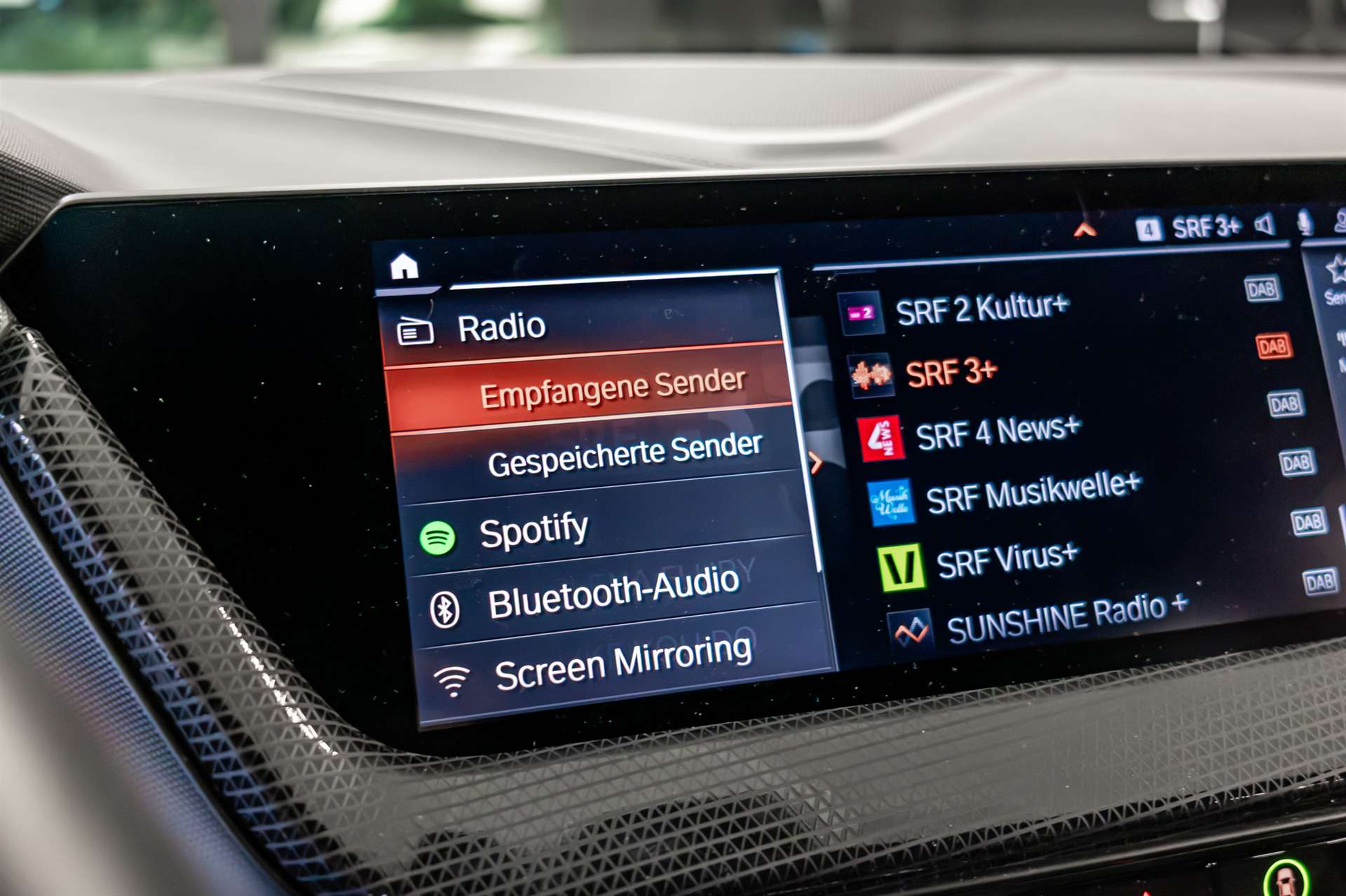 BMW M135i xDrive Steptronic-image-17