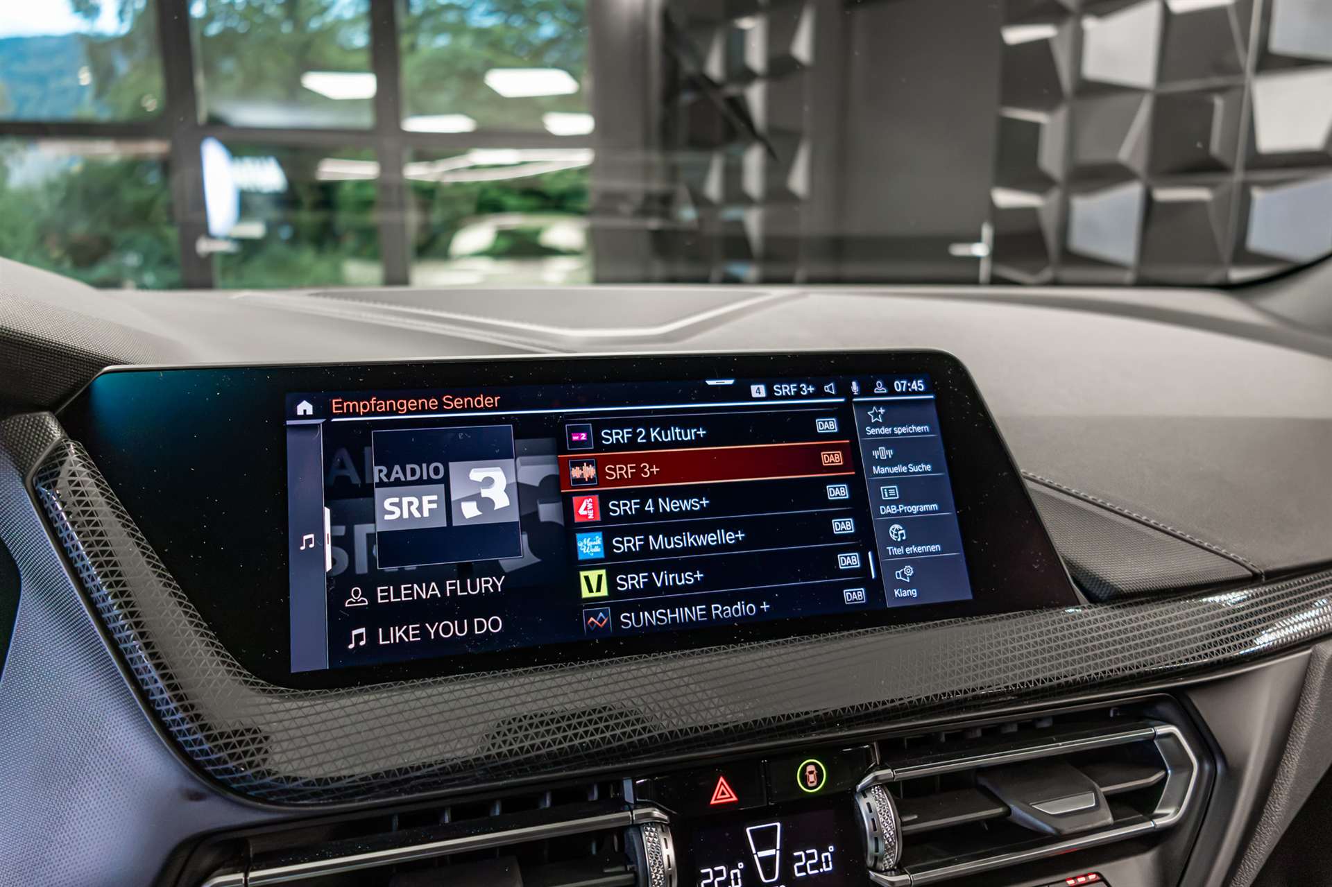 BMW M135i xDrive Steptronic-image-16