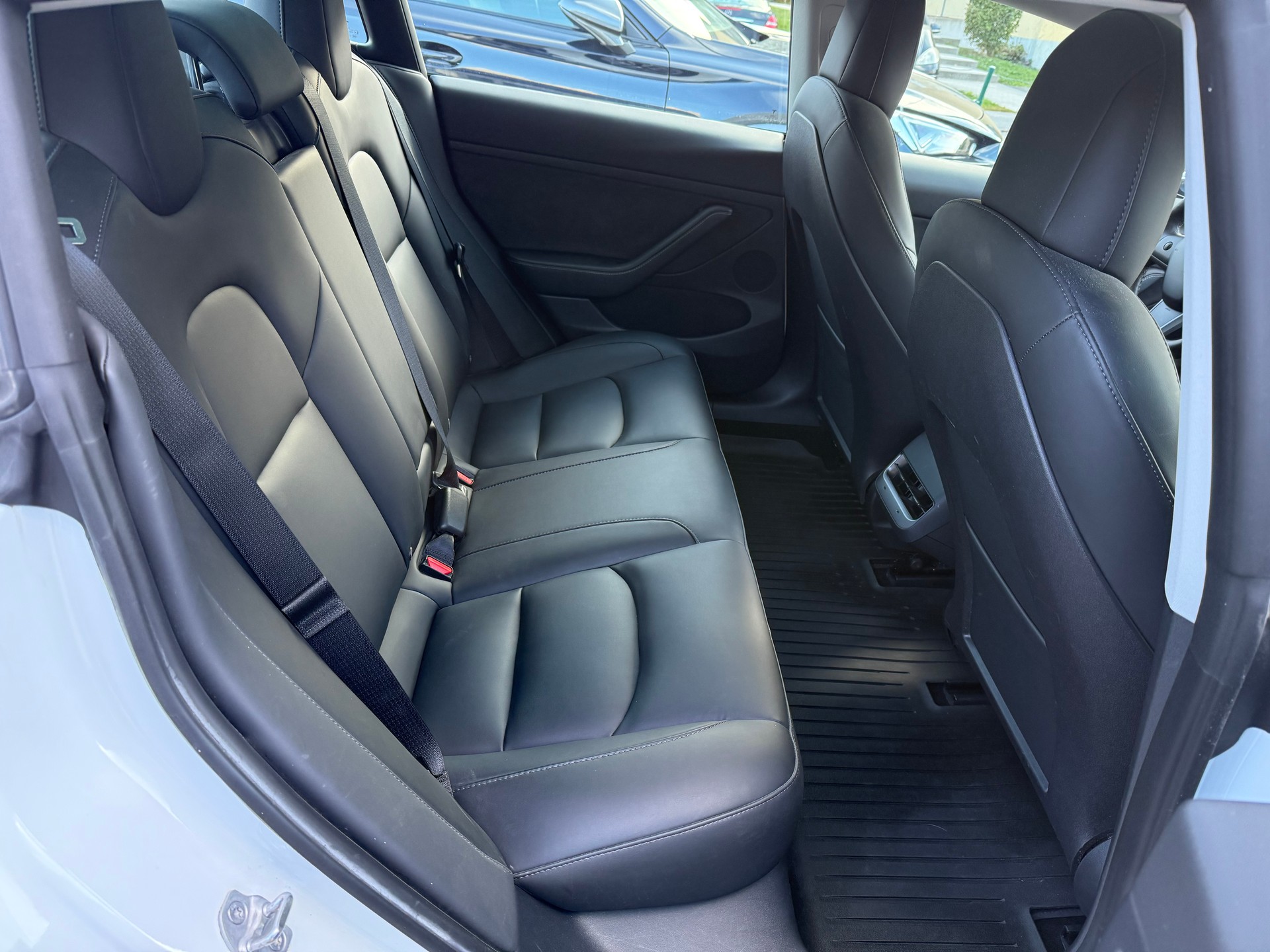 TESLA Model 3 BEW Long Range DUAL MOTOR AWD-image-11