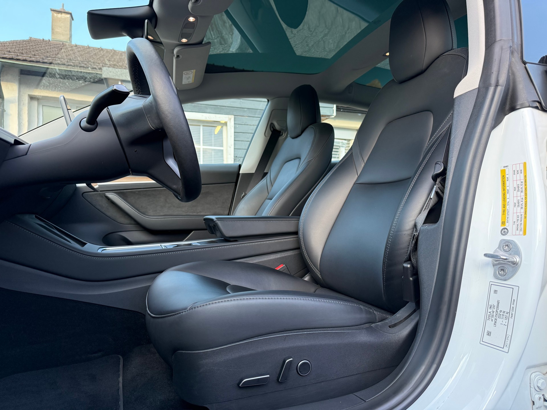 TESLA Model 3 BEW Long Range DUAL MOTOR AWD-image-19