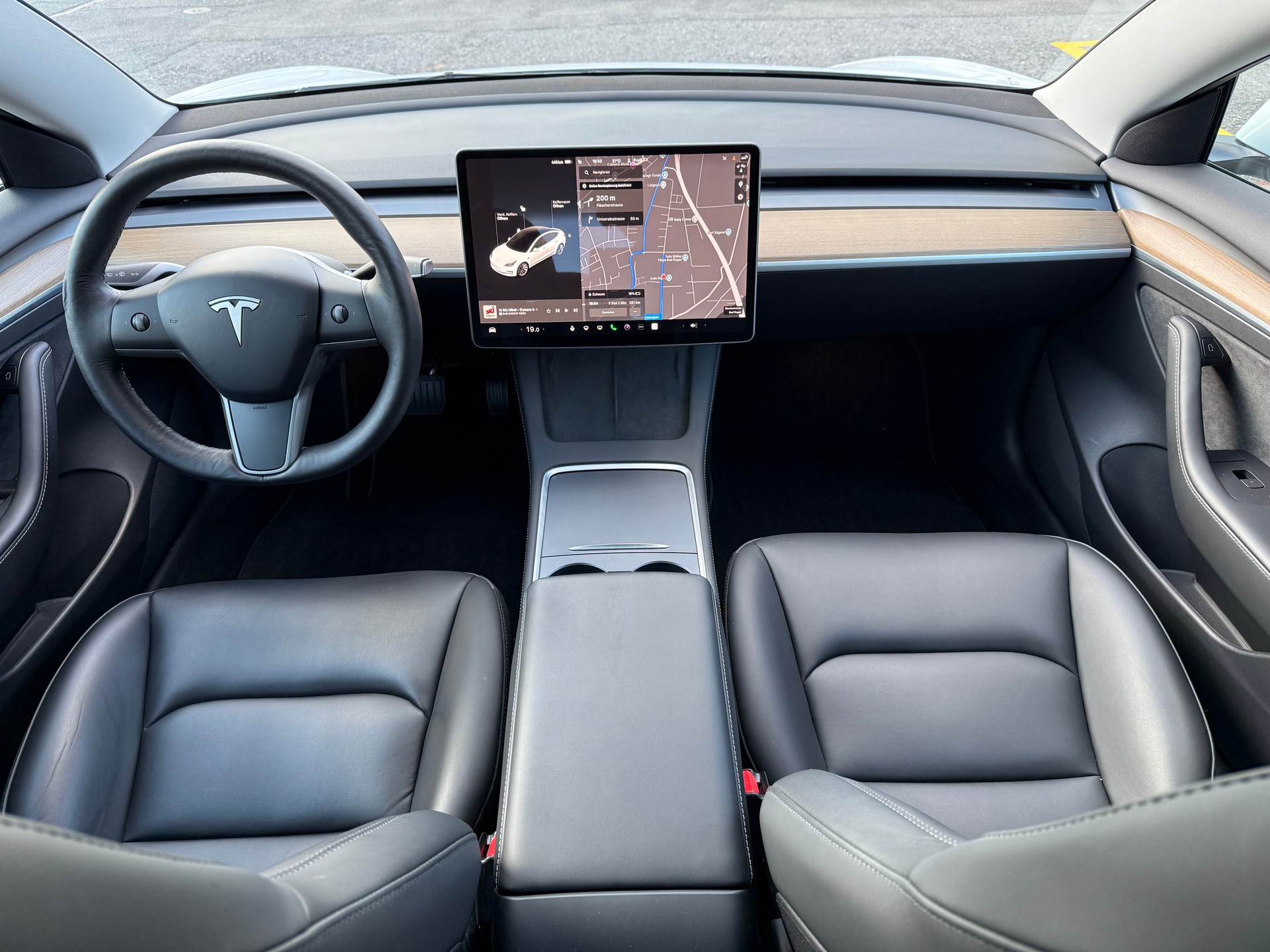 TESLA Model 3 BEW Long Range DUAL MOTOR AWD-image-13