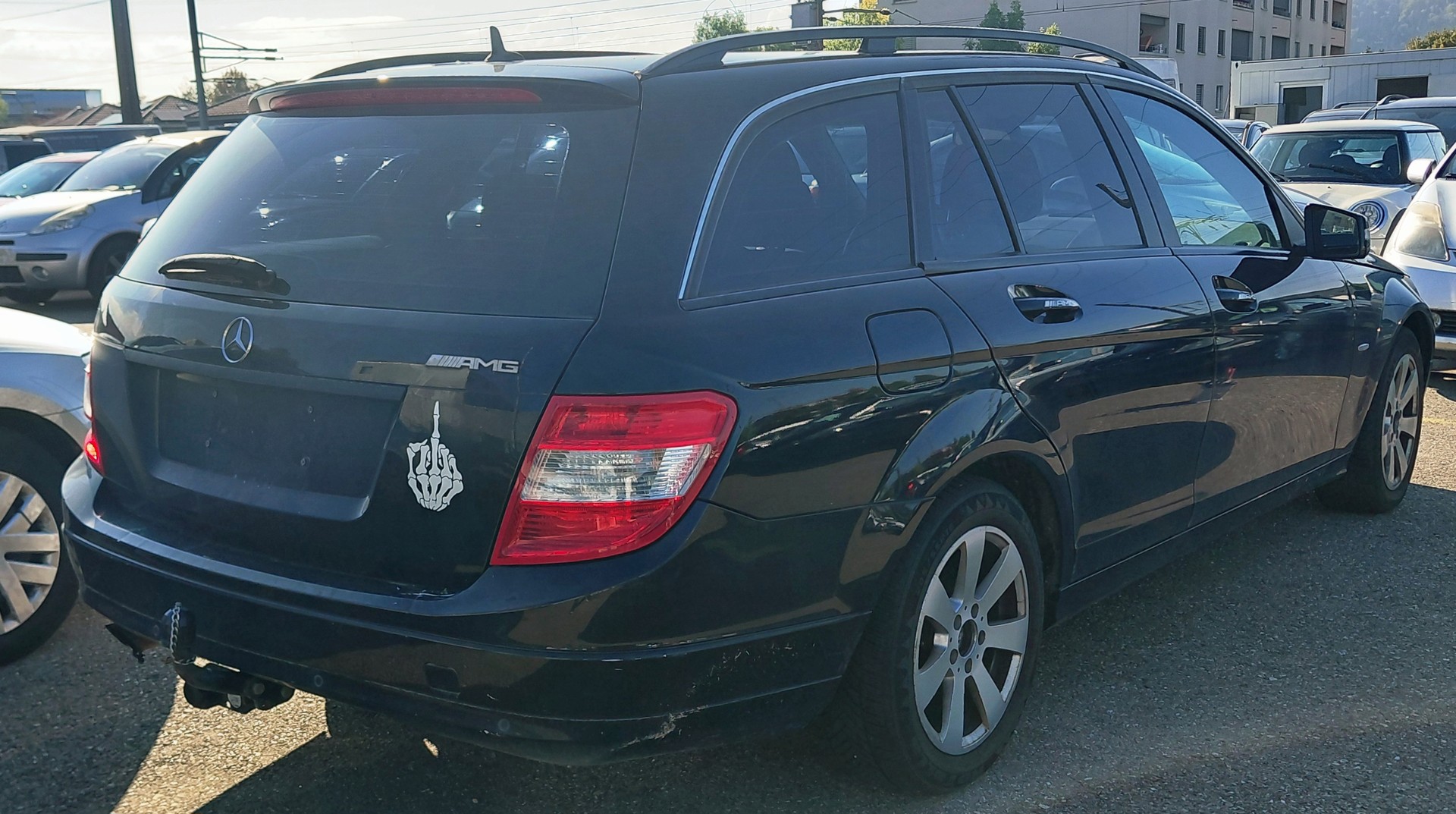 MERCEDES-BENZ C 180 CGI BlueEfficiency Avantgarde Automatic-image-3