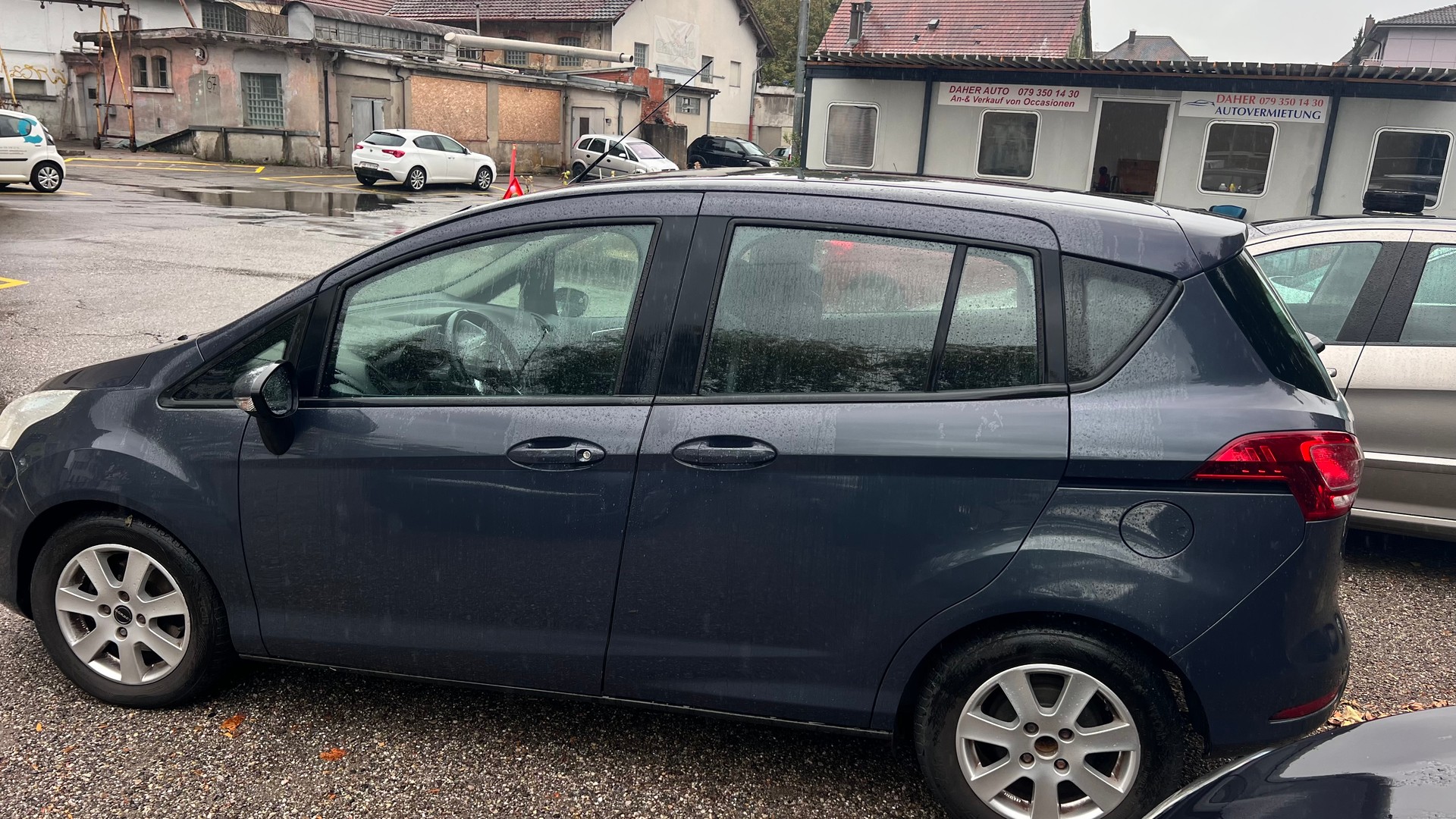 FORD B-Max 1.6 Ti-VCT Titanium PowerShift-image-3