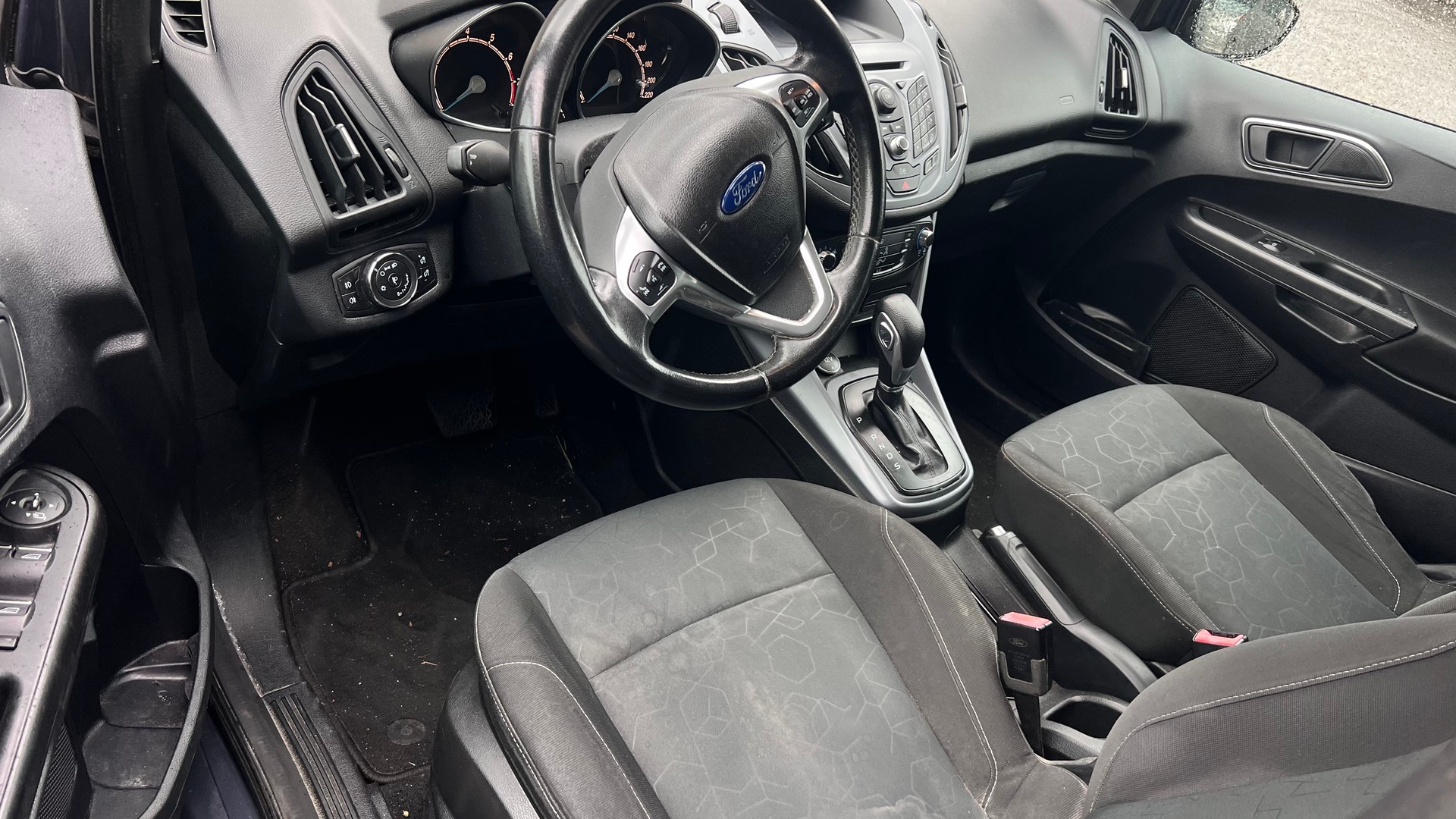 FORD B-Max 1.6 Ti-VCT Titanium PowerShift-image-4