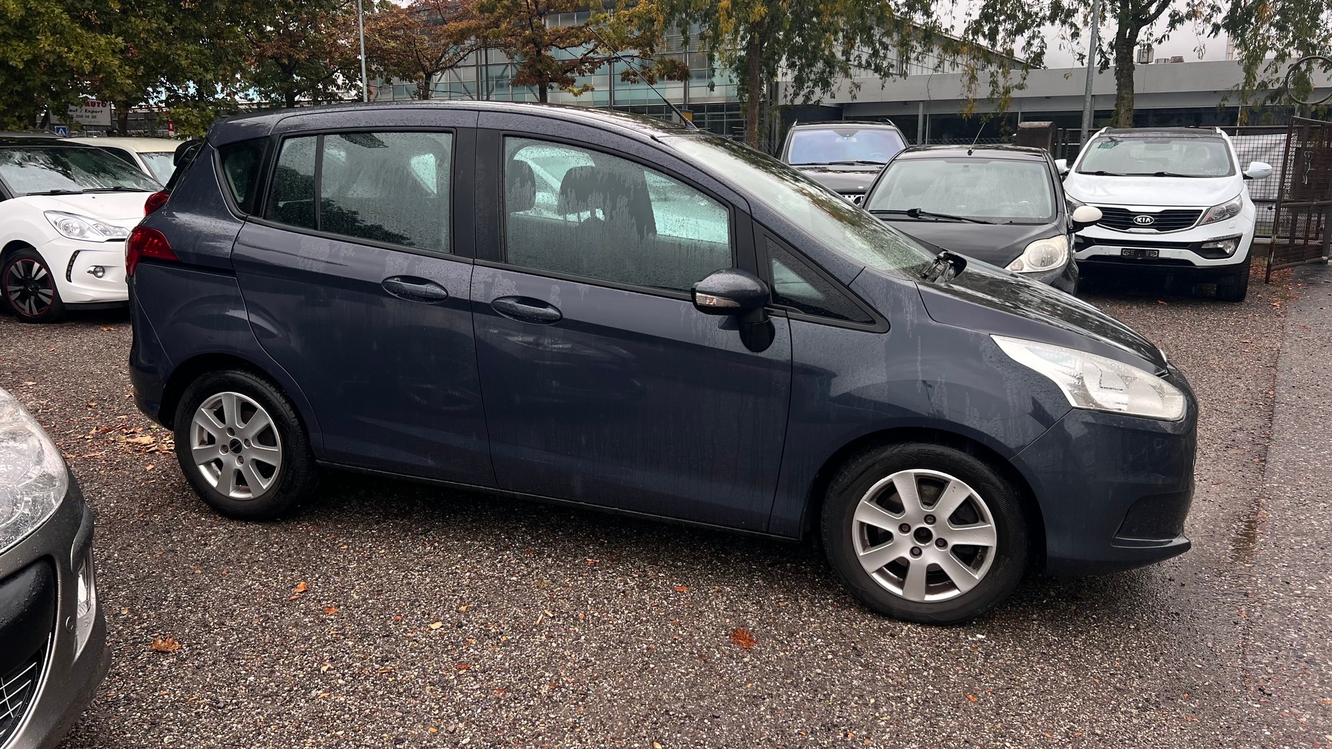 FORD B-Max 1.6 Ti-VCT Titanium PowerShift-image-2