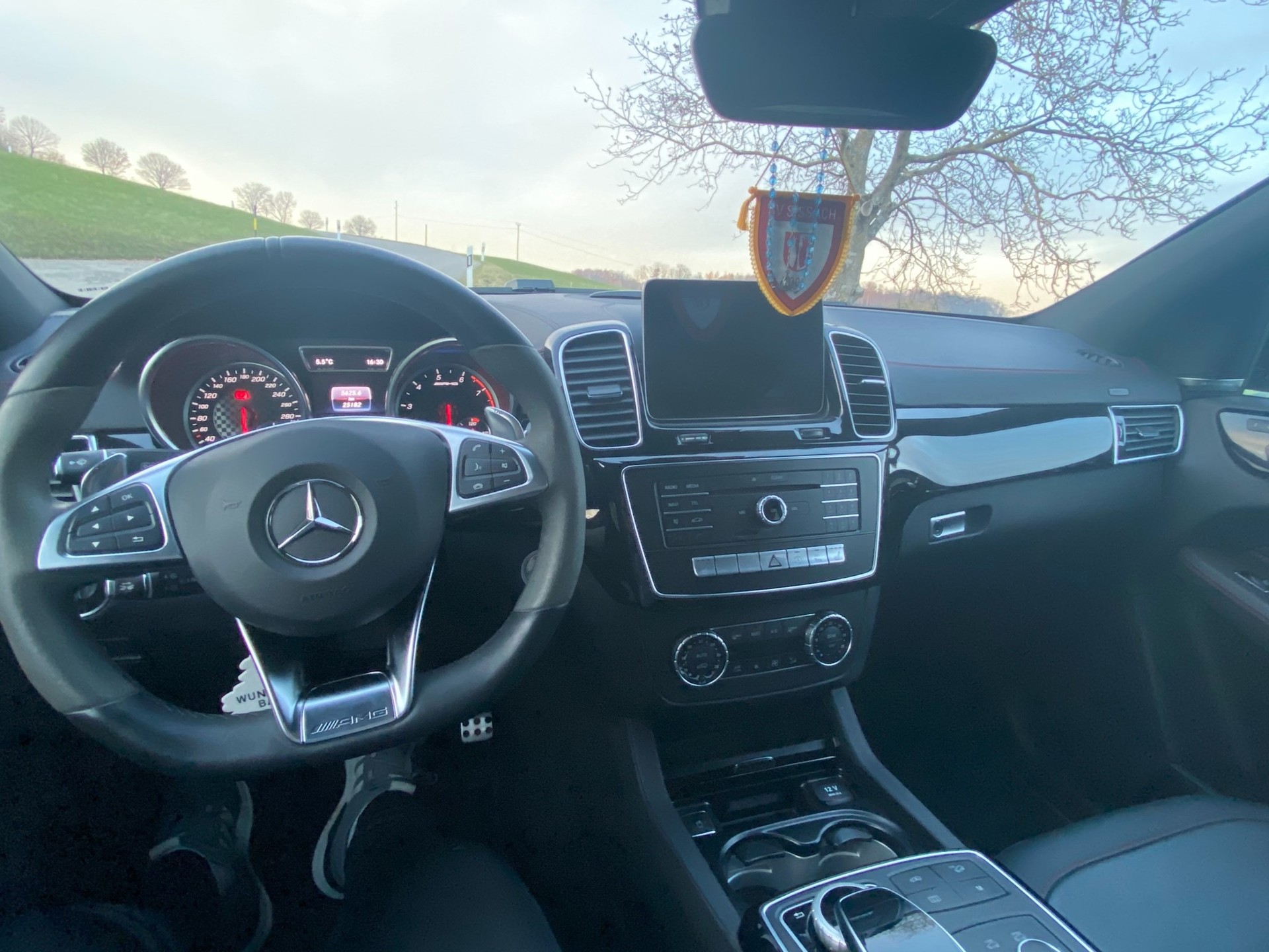 MERCEDES-BENZ GLE Coupé 43 AMG 4Matic 9G-Tronic-image-9