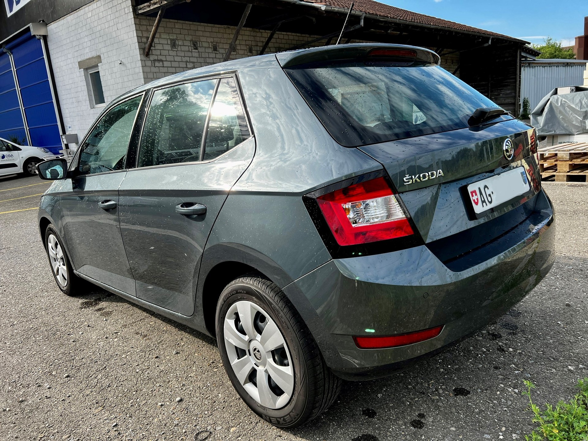 SKODA Fabia 1.0 MPI Ambition-image-3