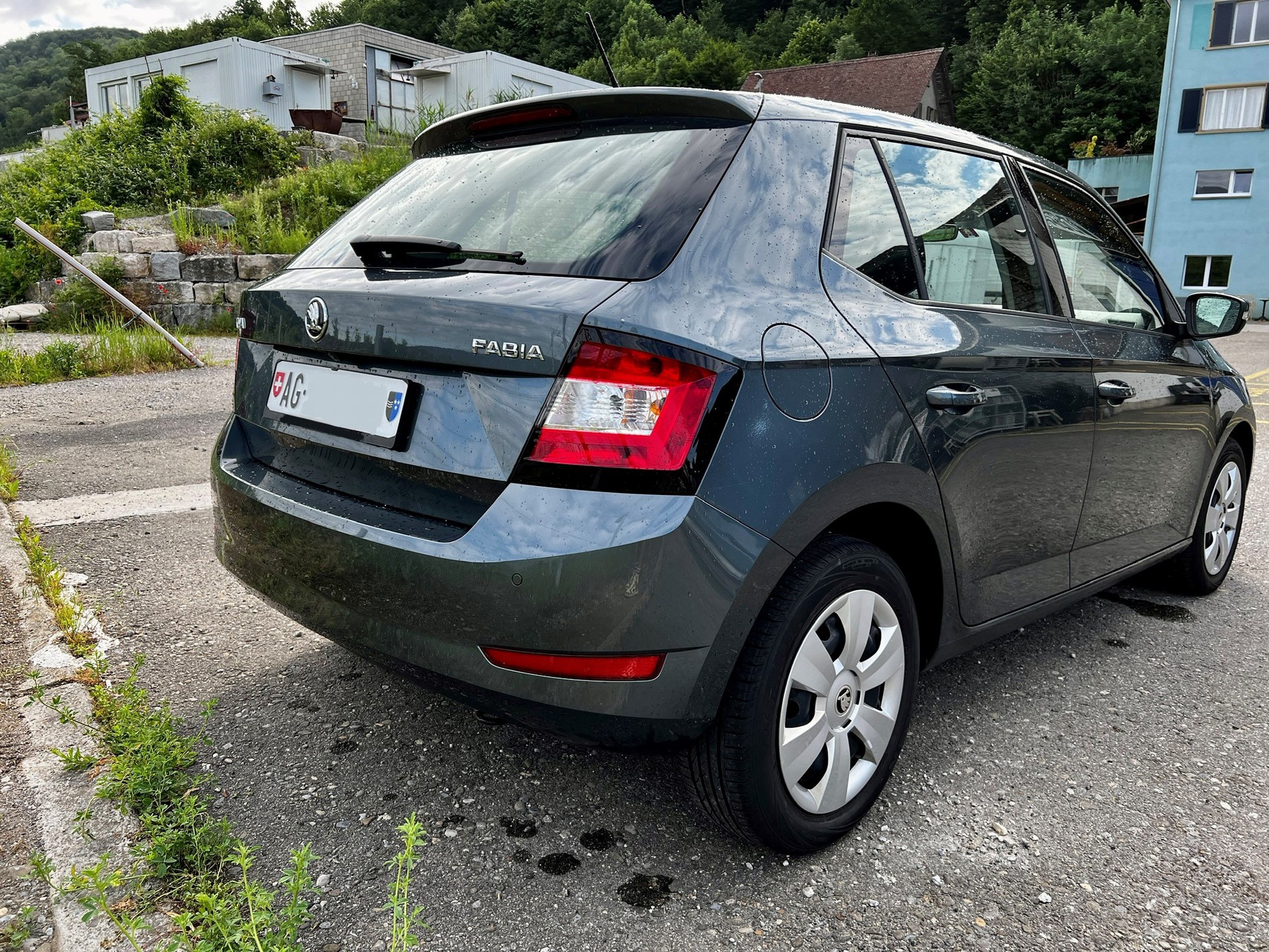 SKODA Fabia 1.0 MPI Ambition-image-4