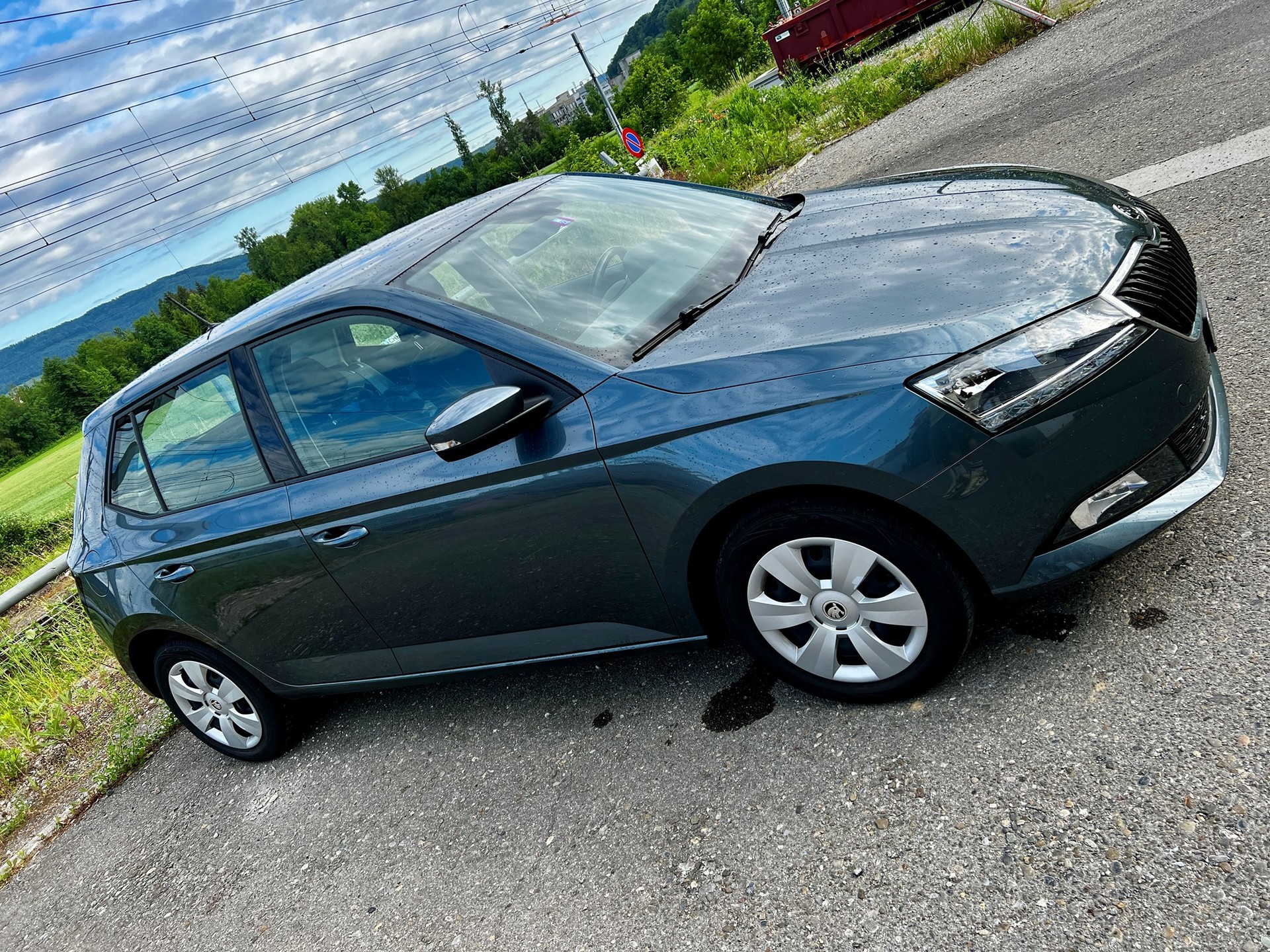 SKODA Fabia 1.0 MPI Ambition-image-1