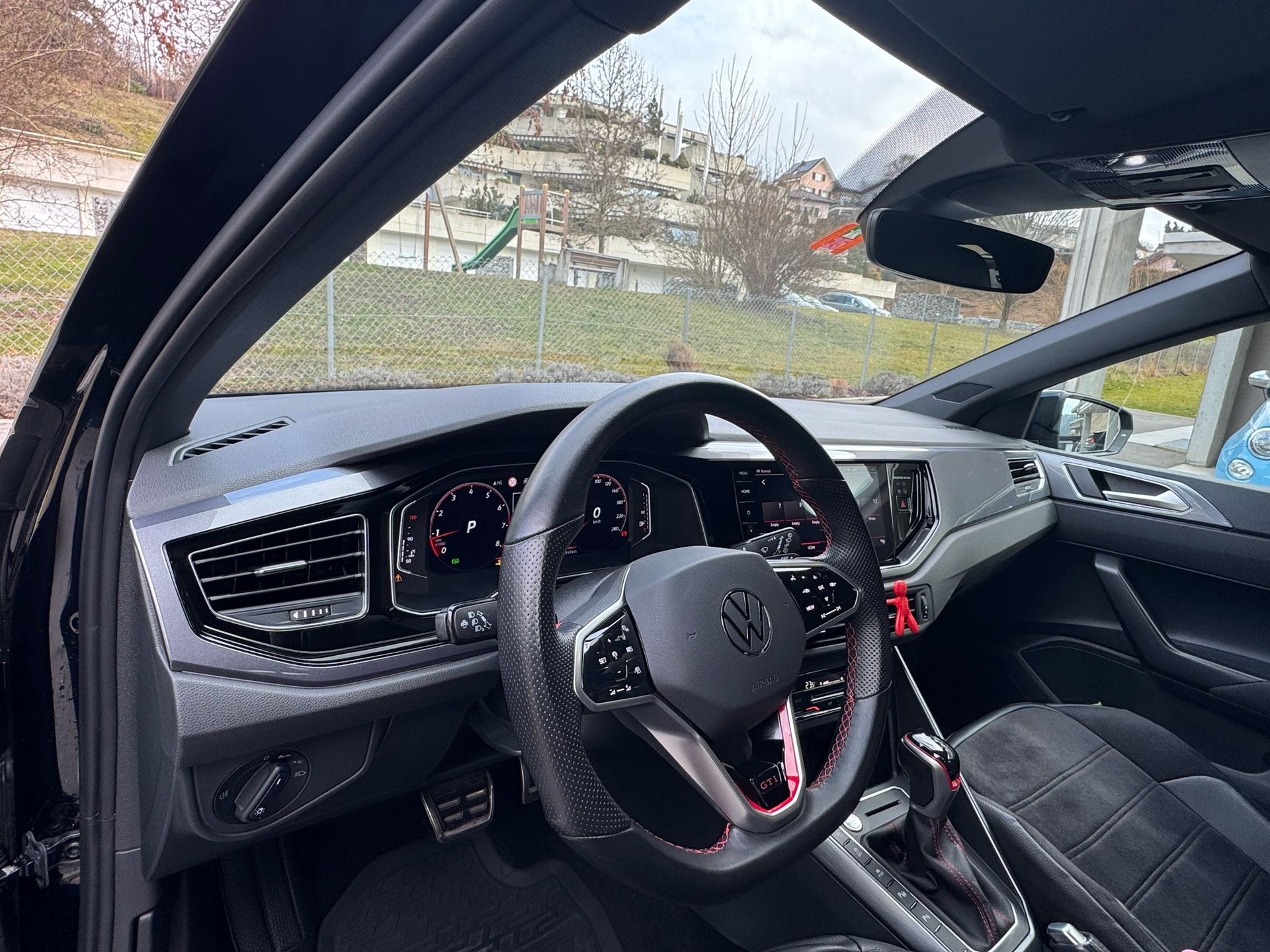 VW Polo 2.0 TSI GTI DSG-image-8