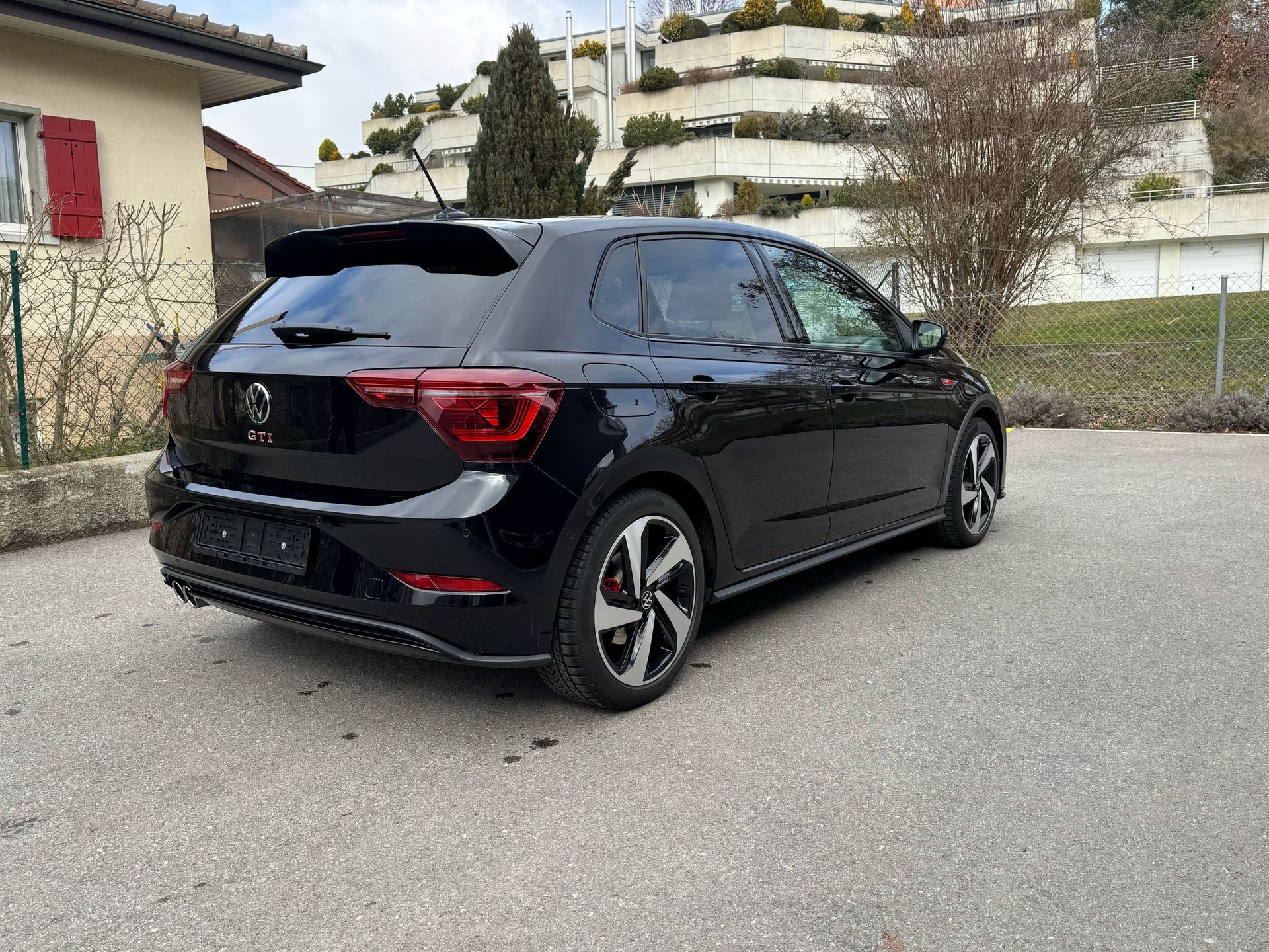 VW Polo 2.0 TSI GTI DSG-image-5