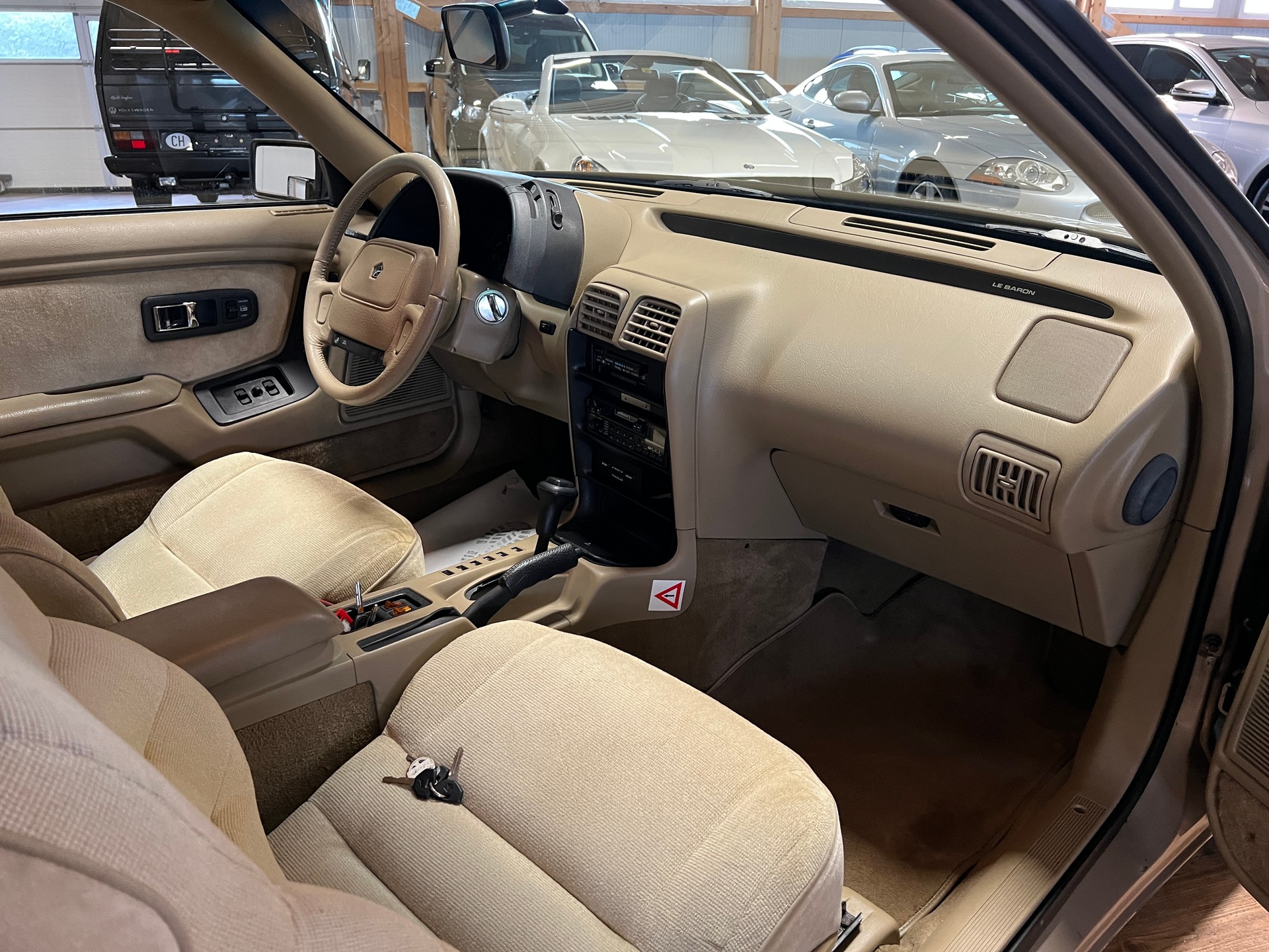 CHRYSLER Le Baron 3.0-image-11