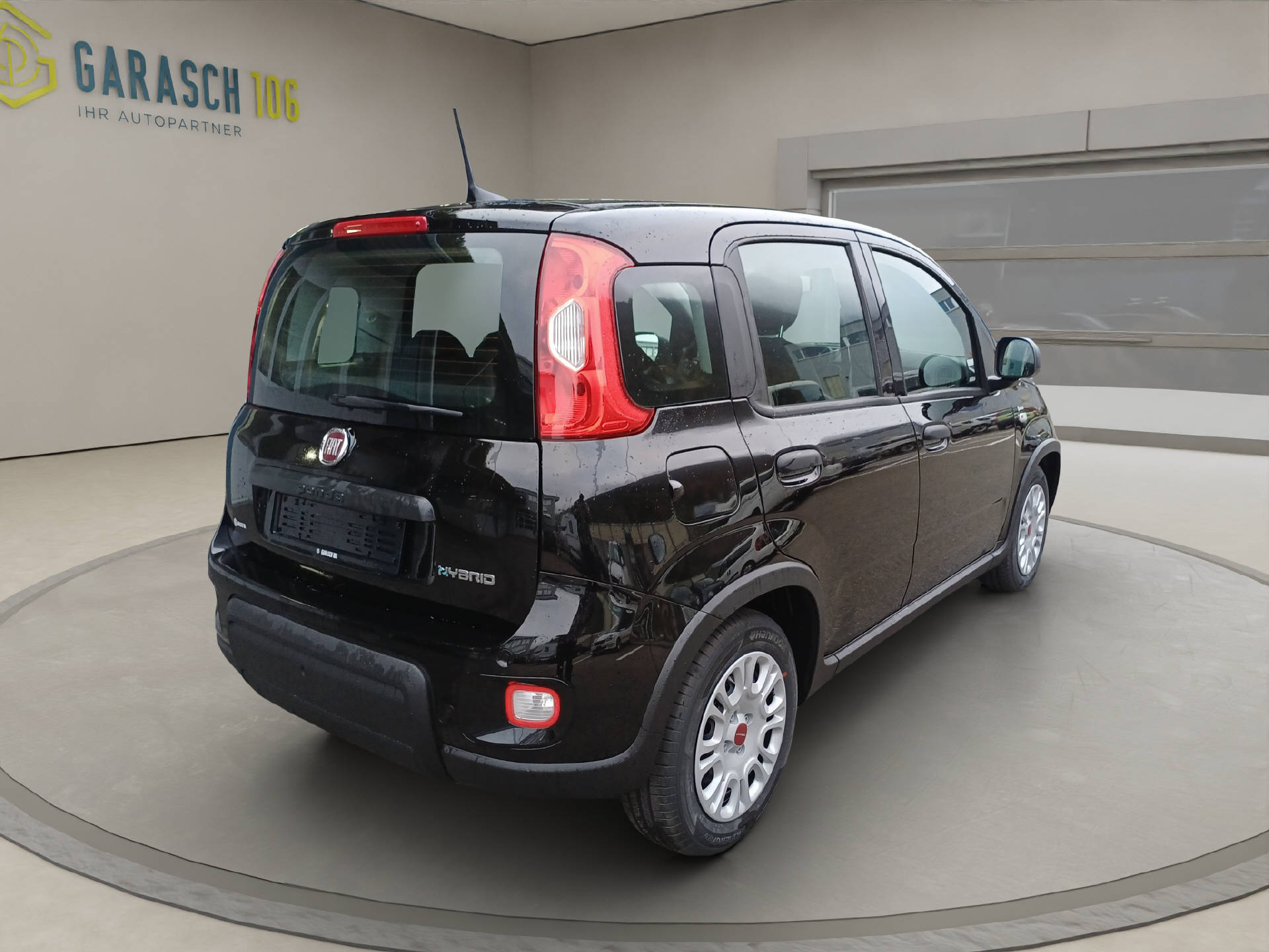 FIAT Panda 1.0 Hybrid City Life-image-4
