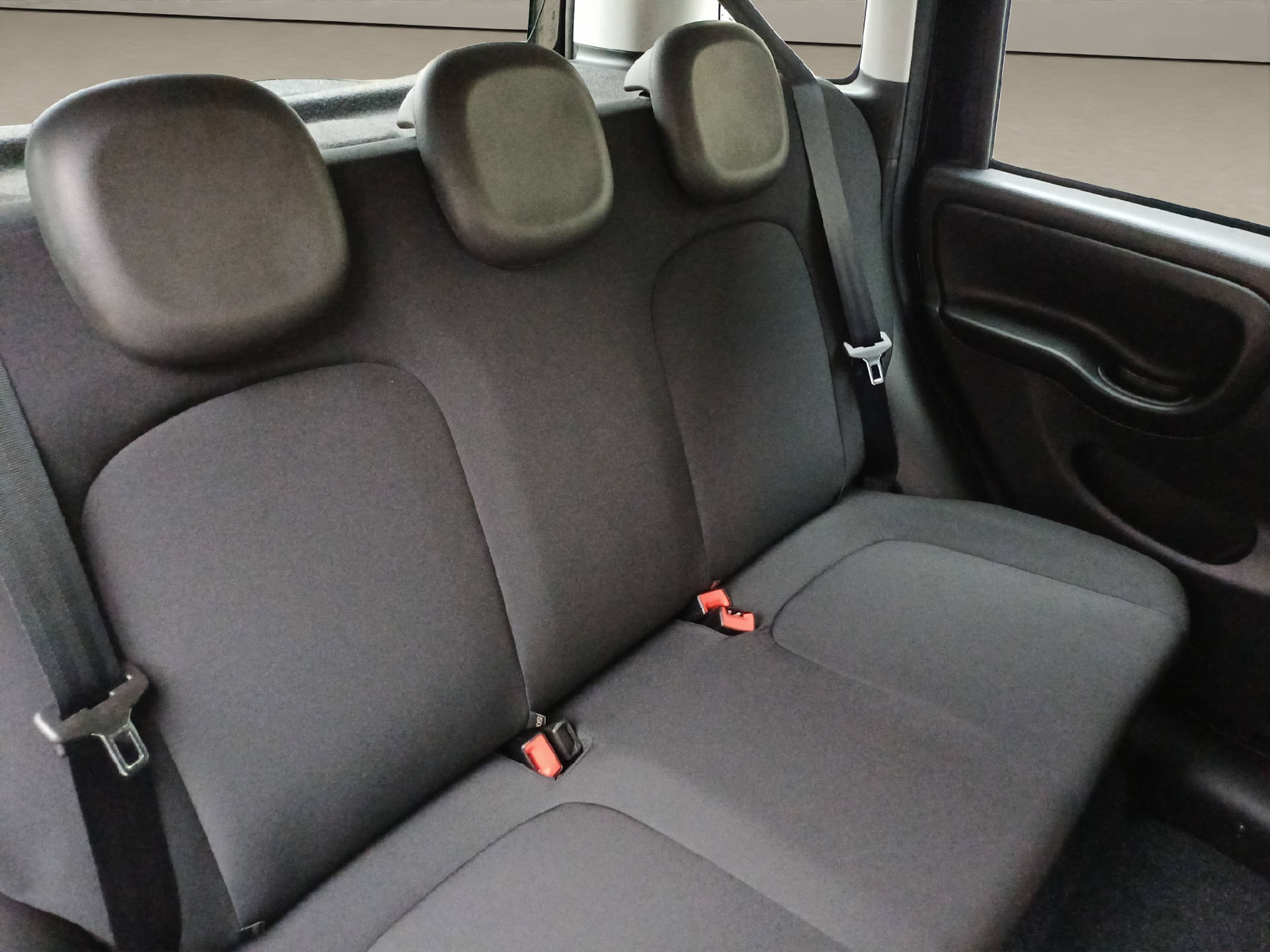 FIAT Panda 1.0 Hybrid City Life-image-15