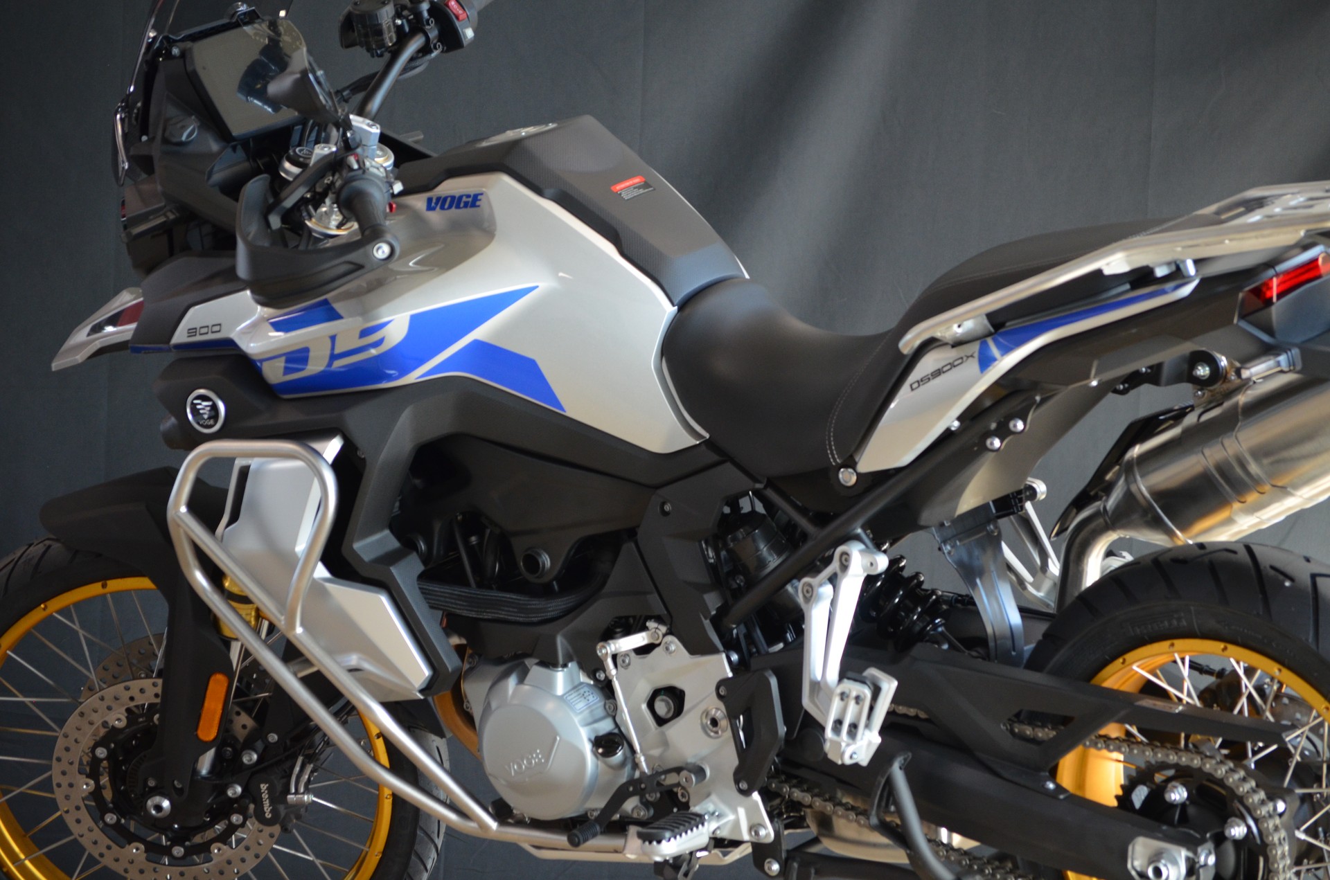 VOGE 900 DSX-image-10
