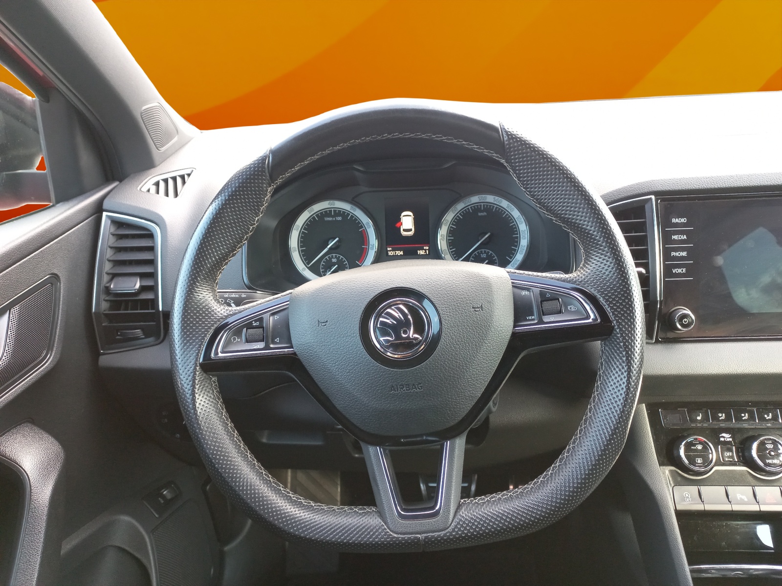 SKODA Karoq 1.5 TSI ACT Scout 4x4 DSG-image-9