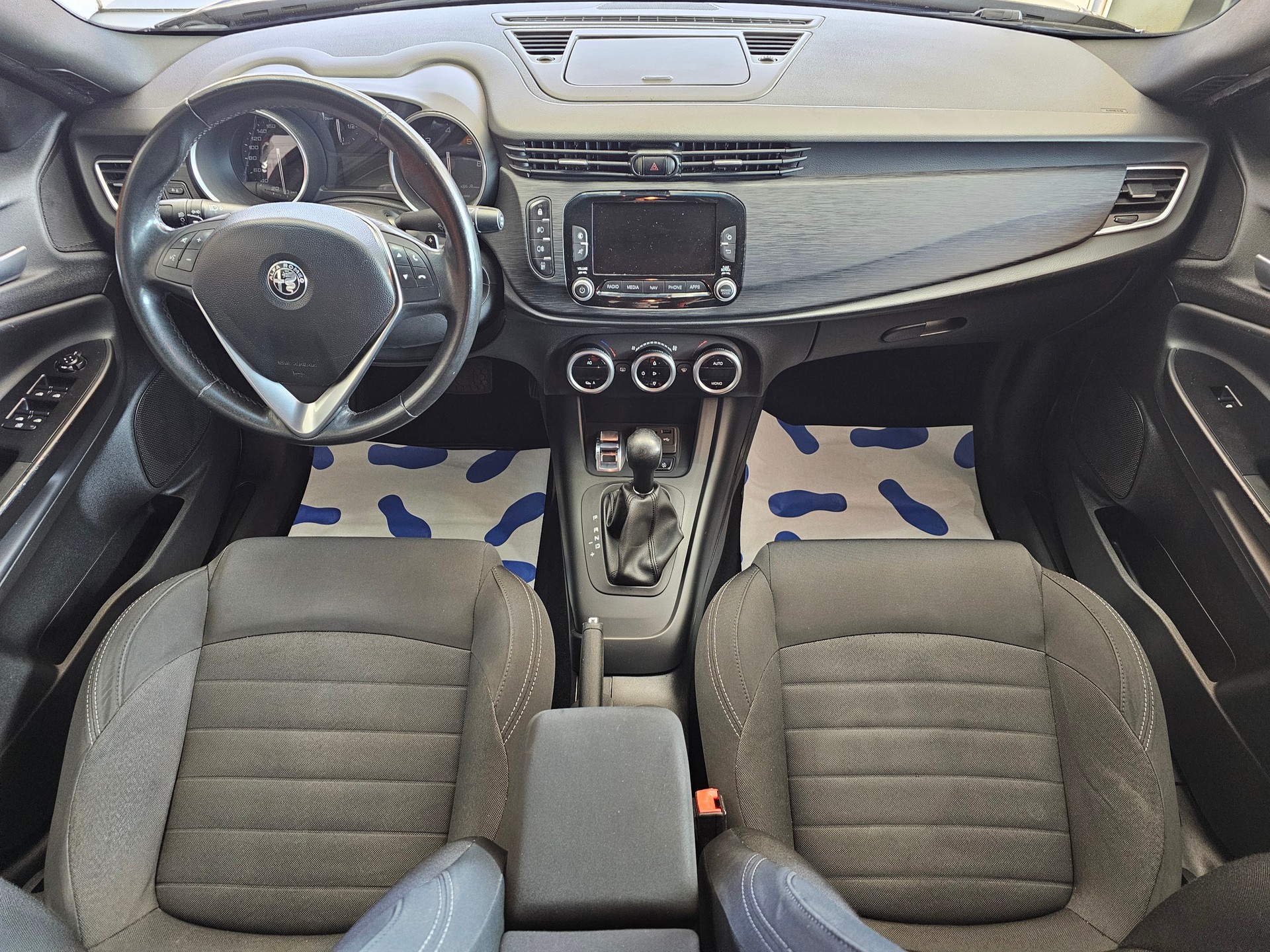 ALFA ROMEO Giulietta 1.6 JTDM TCT-image-6