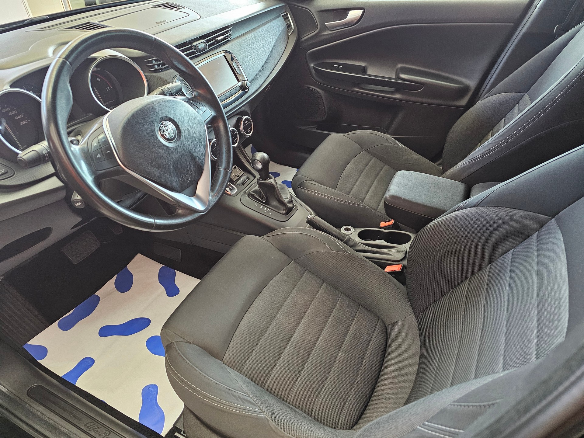 ALFA ROMEO Giulietta 1.6 JTDM TCT-image-7