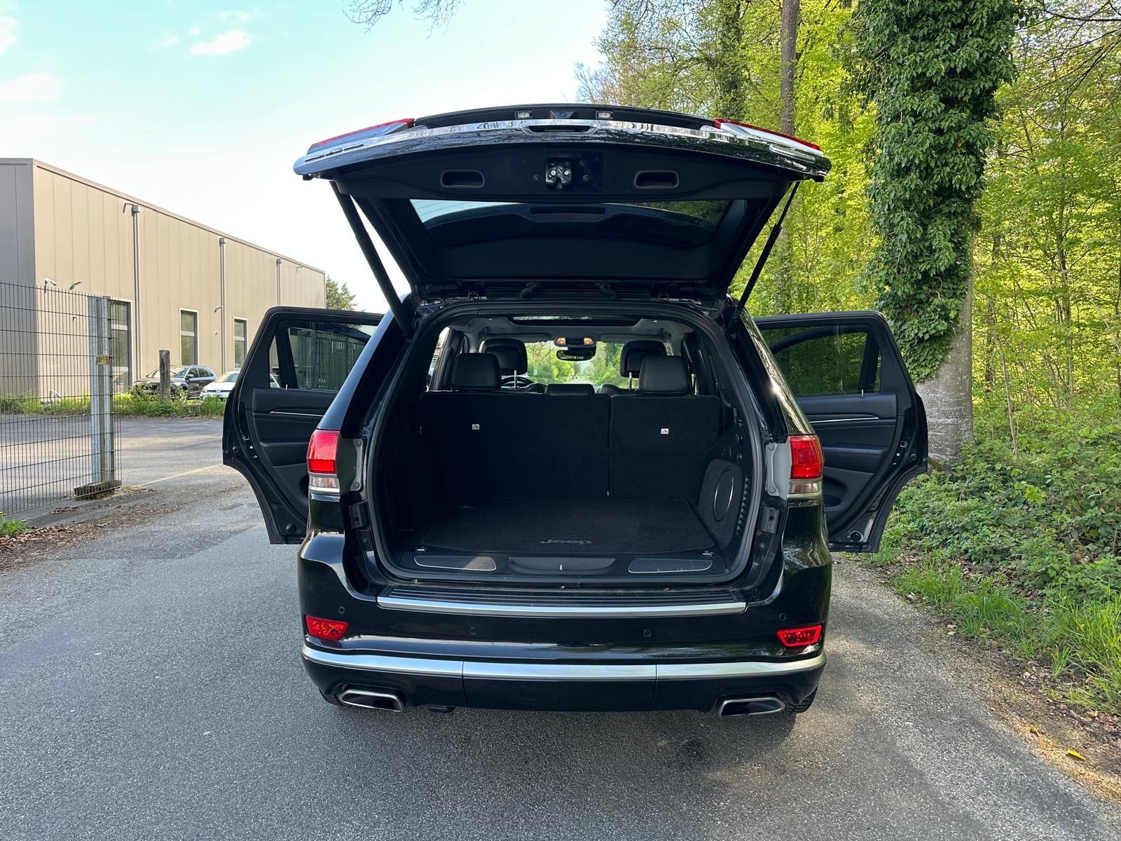 JEEP Grand Cherokee 3.0 CRD Summit Automatic-image-6