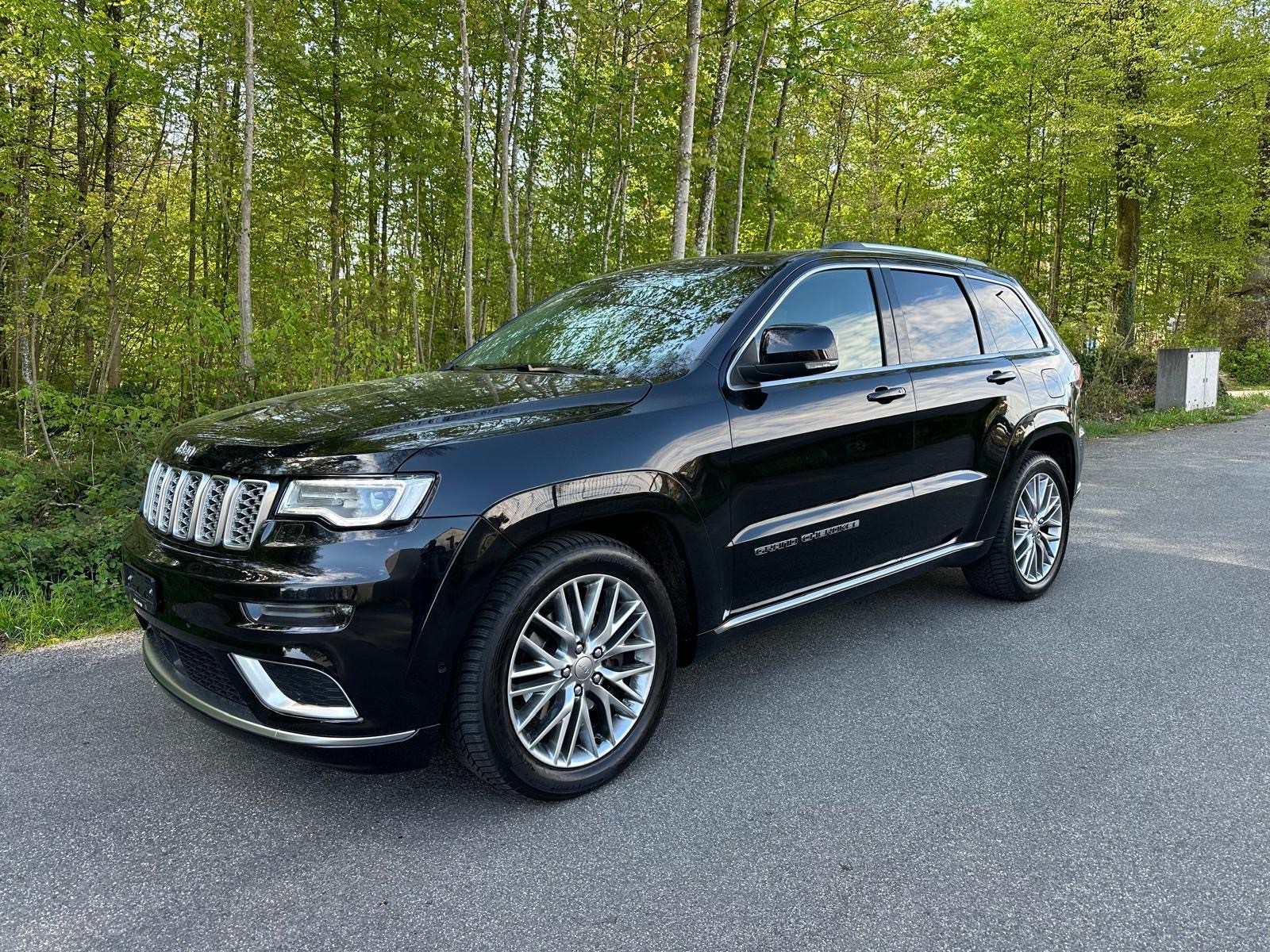 JEEP Grand Cherokee 3.0 CRD Summit Automatic-image-1