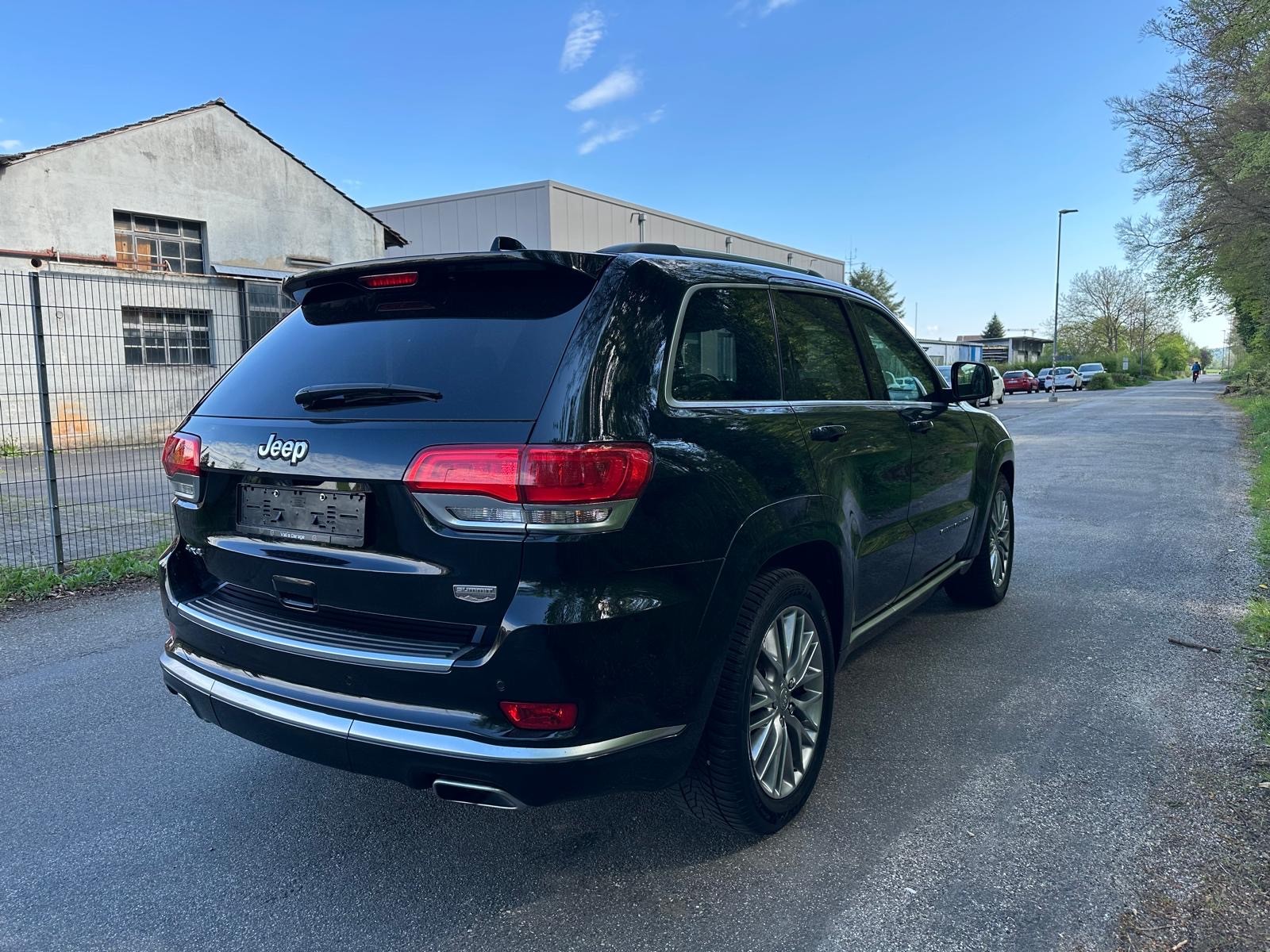 JEEP Grand Cherokee 3.0 CRD Summit Automatic-image-3